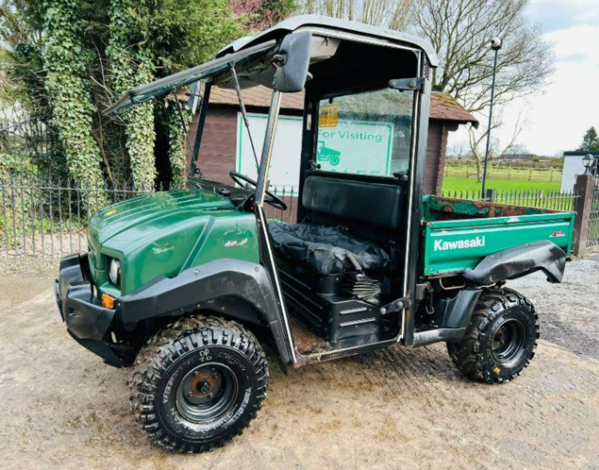 KAWASAKI MULE 4010 DIESEL UTV * YEAR 2011 , ROAD REGISTERED * C/W POWER STEERING - Image 7 of 9