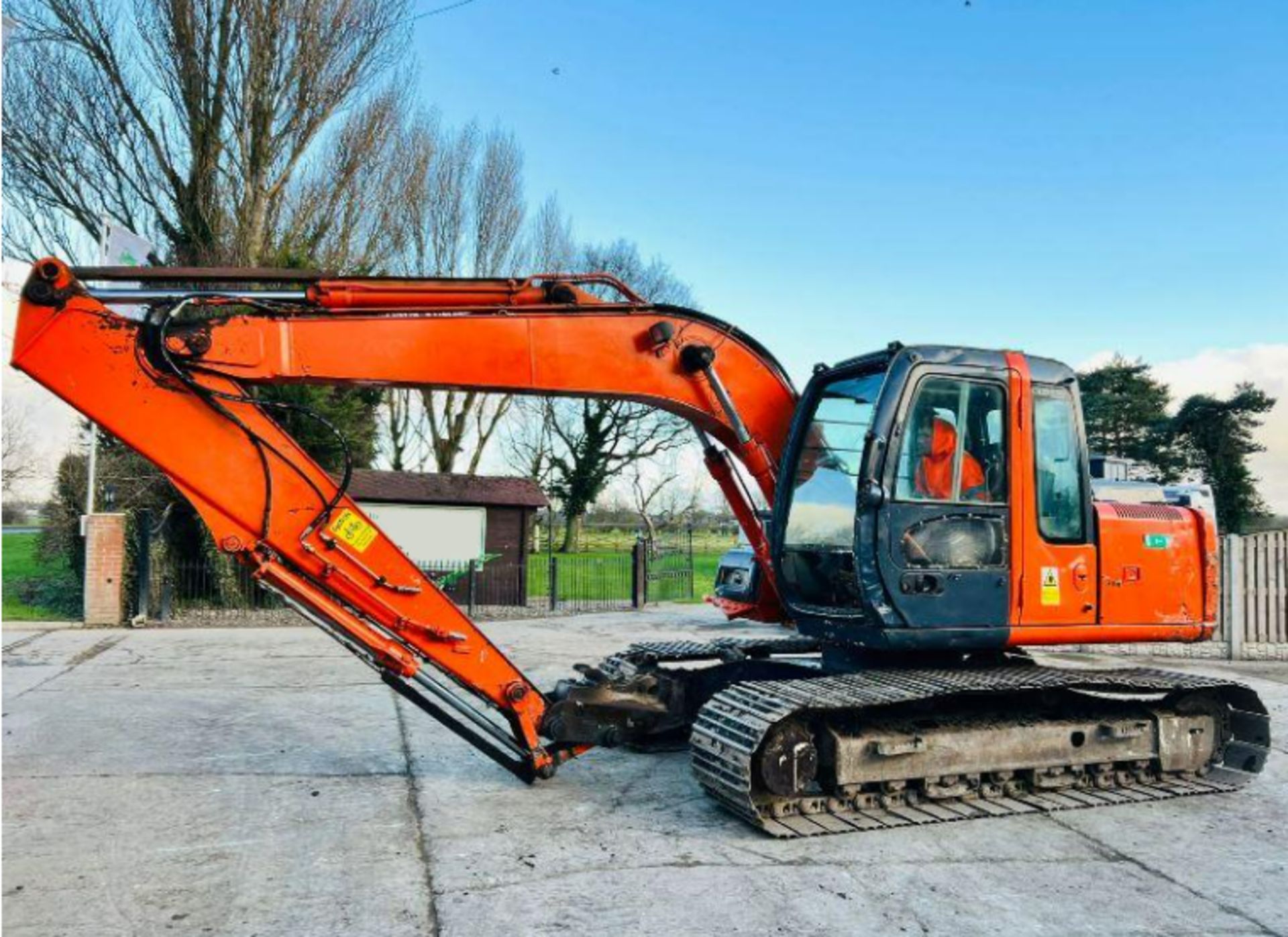 HITACHI ZAXIS ZX130LCN TRACKED EXCAVATOR C/W QUICK HITCH - Image 13 of 16
