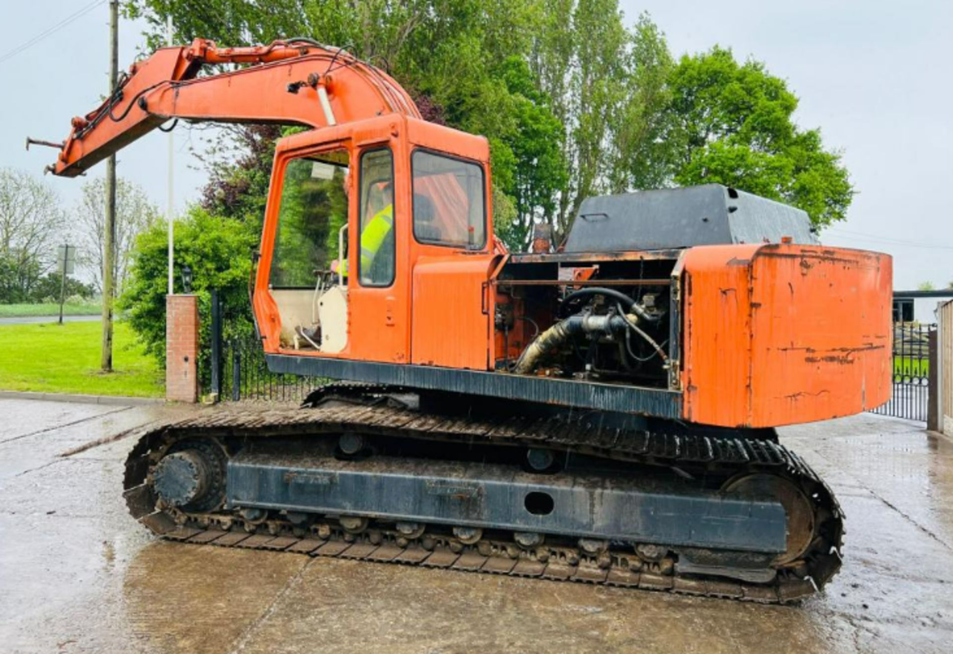 FIAT - HITACHI FH200LC TRACKD EXCAVATOR - Image 5 of 14