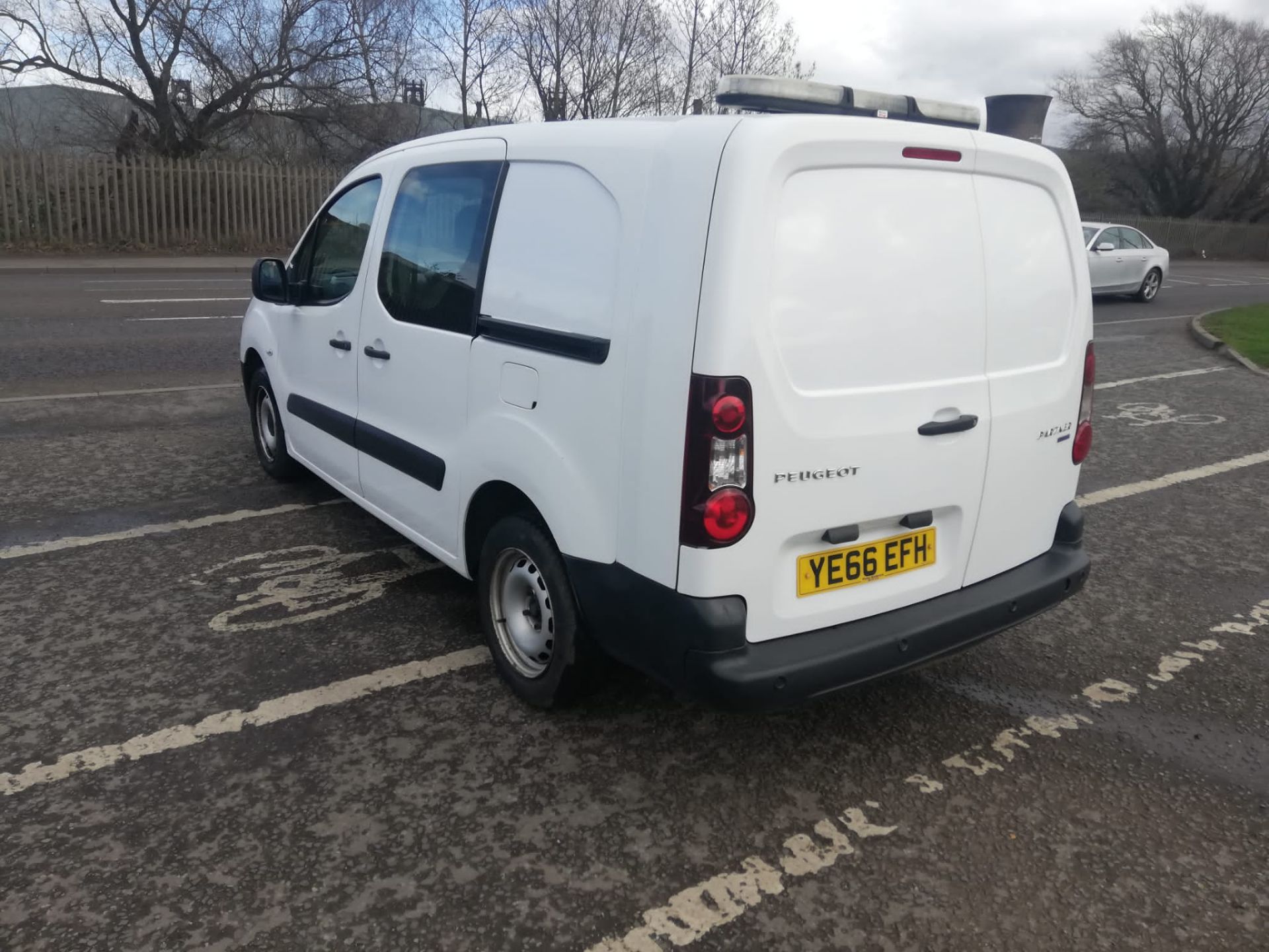 2016 66 PEUGEOT PARTNER CREW VAN - 5 SEATS - EURO 6 - 91K MILES - 1 COUNCIL OWNER - YE66 EFH - Image 5 of 11