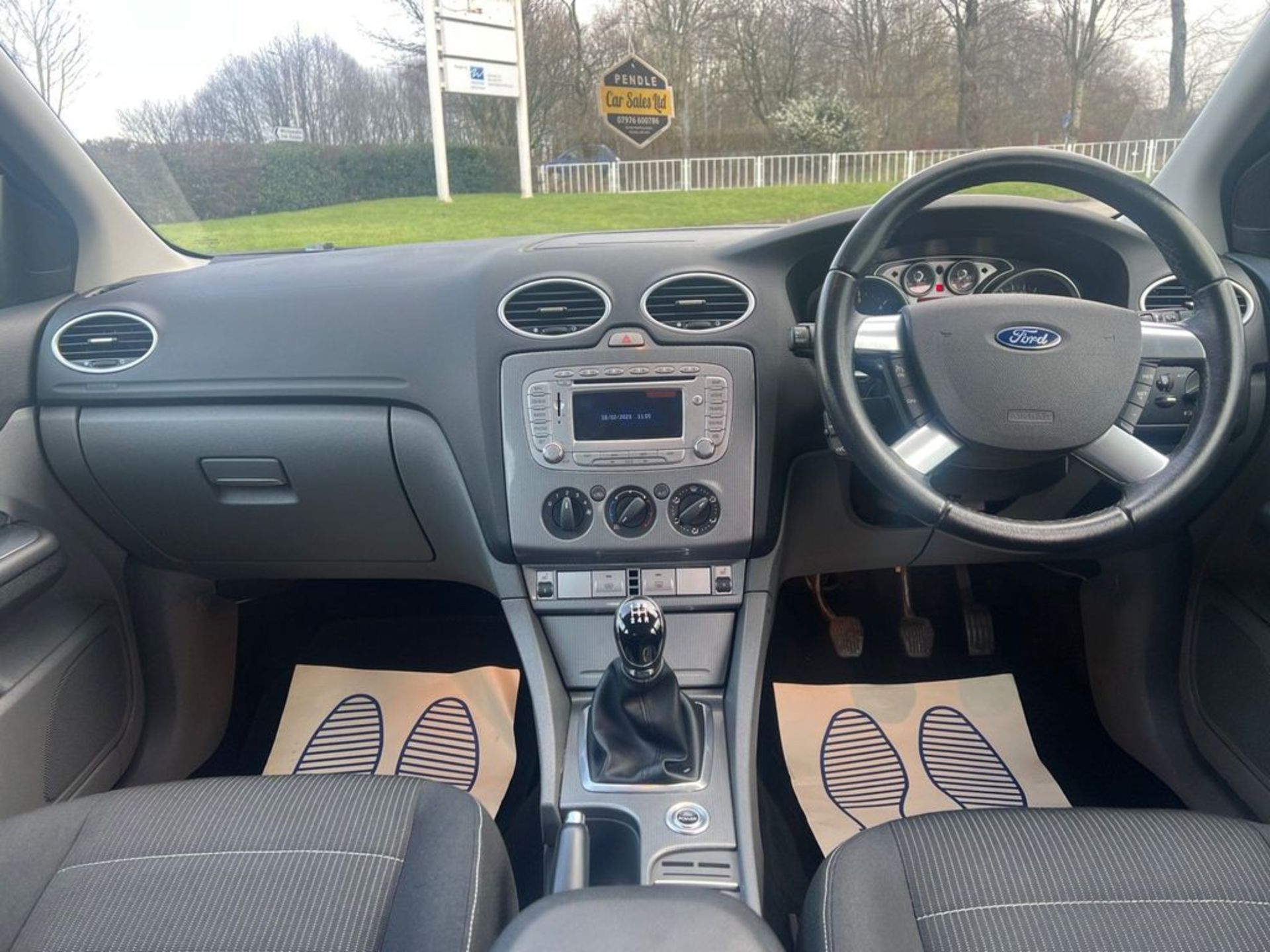 FORD FOCUS 1.6 TDCI DPF TITANIUM 5DR - Image 28 of 36