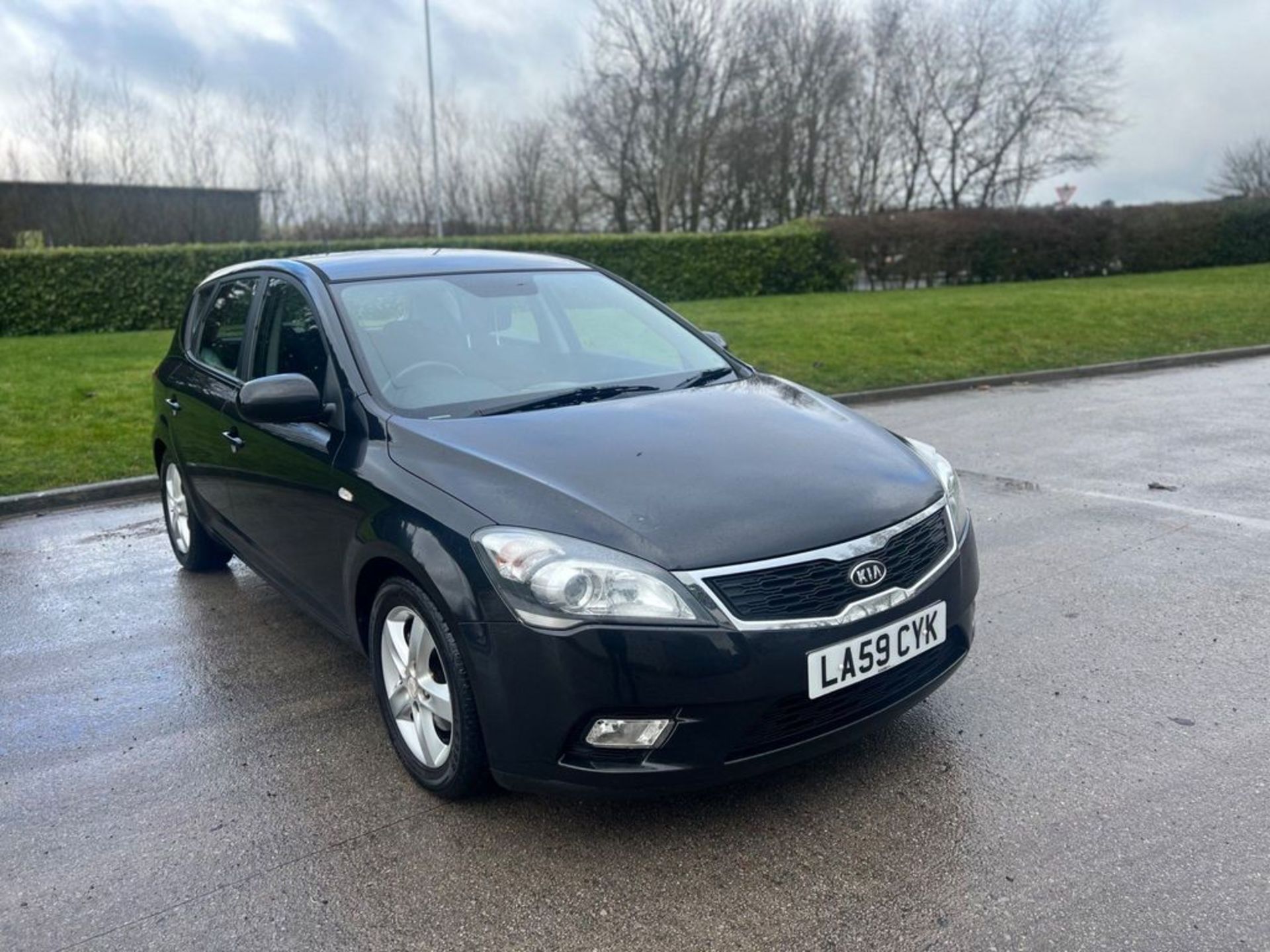 KIA CEED 1.6 CRDI 2 EURO 4 5DR - Image 11 of 32