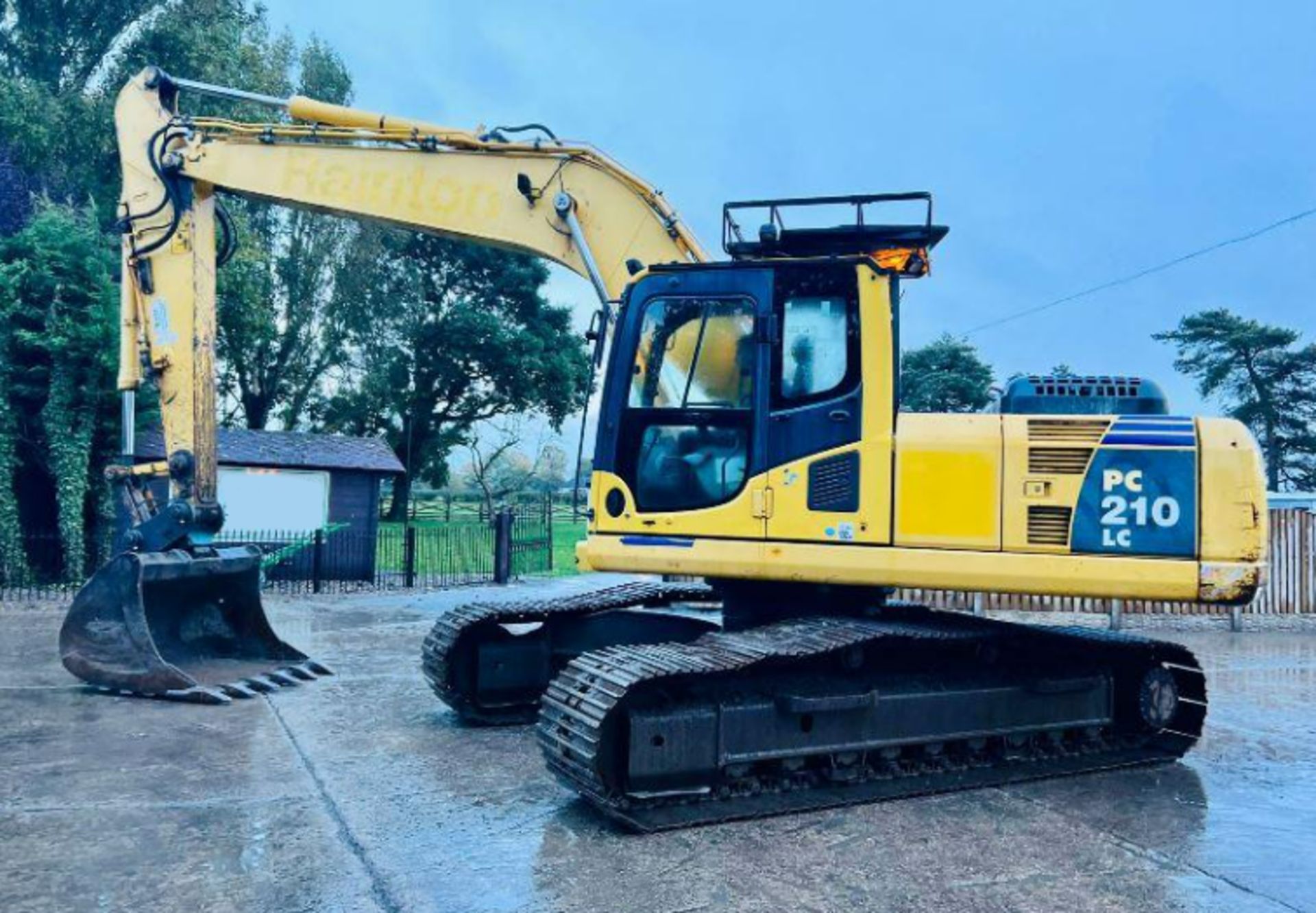 KOMATSU PC210LC-8 TRACKED EXCAVATOR * YEAR 2012 * C/W QUICK HITCH - Image 13 of 21