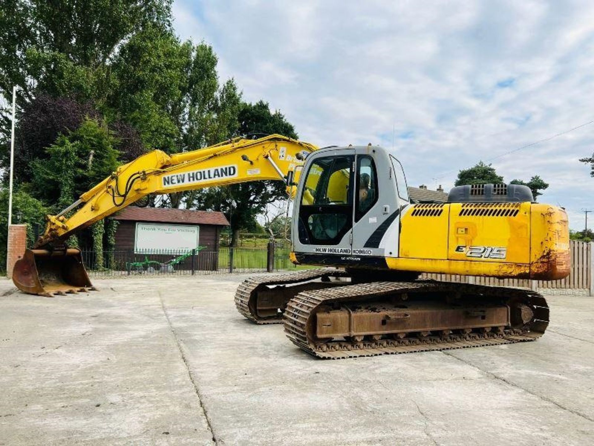 NEW HOLLAND E215 TRACKED EXCAVATOR C/W QUICK HITCH - Image 8 of 18