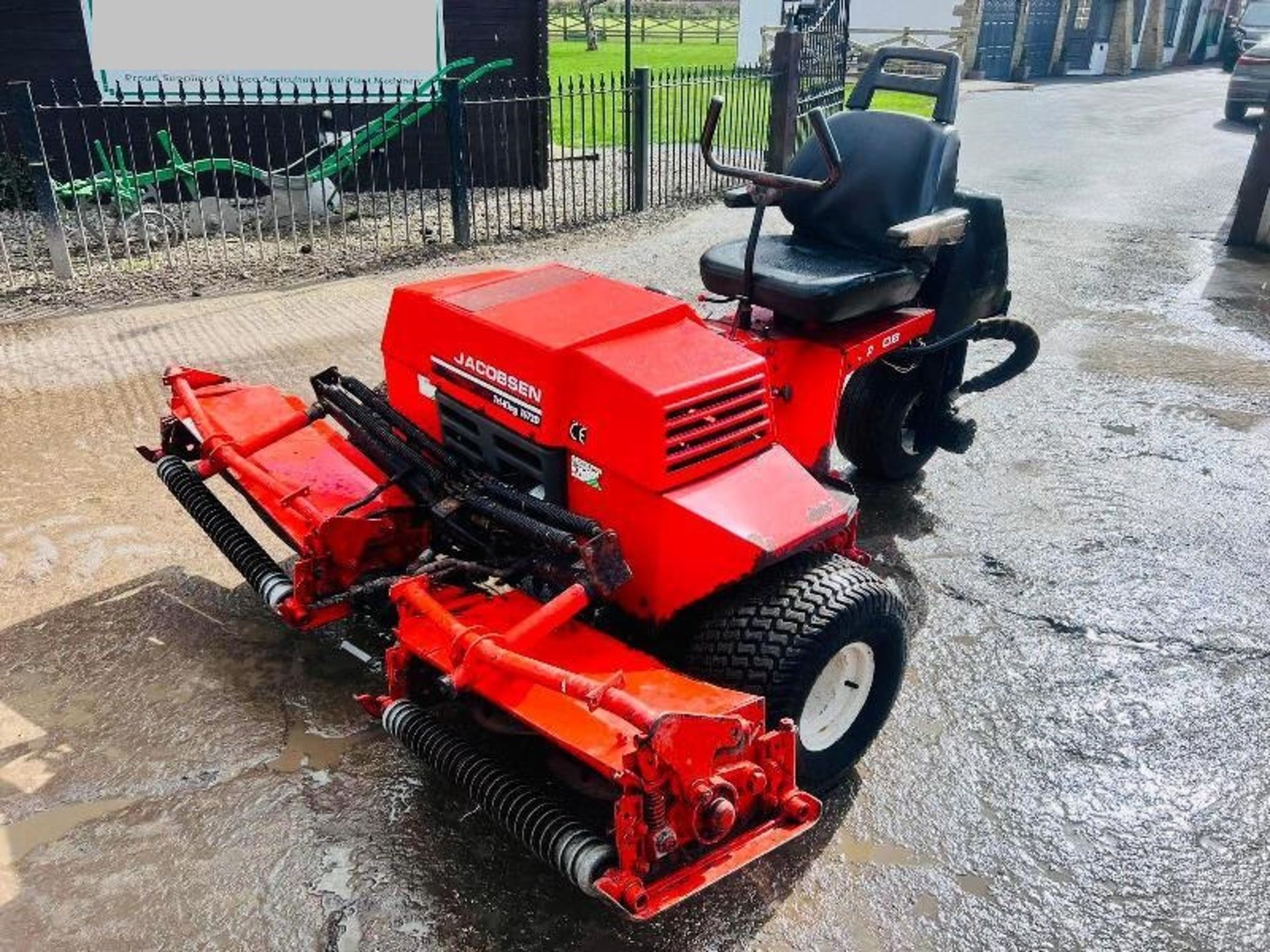 JACOBSEN TRI-KING 1672D 3 GANG LAWN MOWER - Image 15 of 16