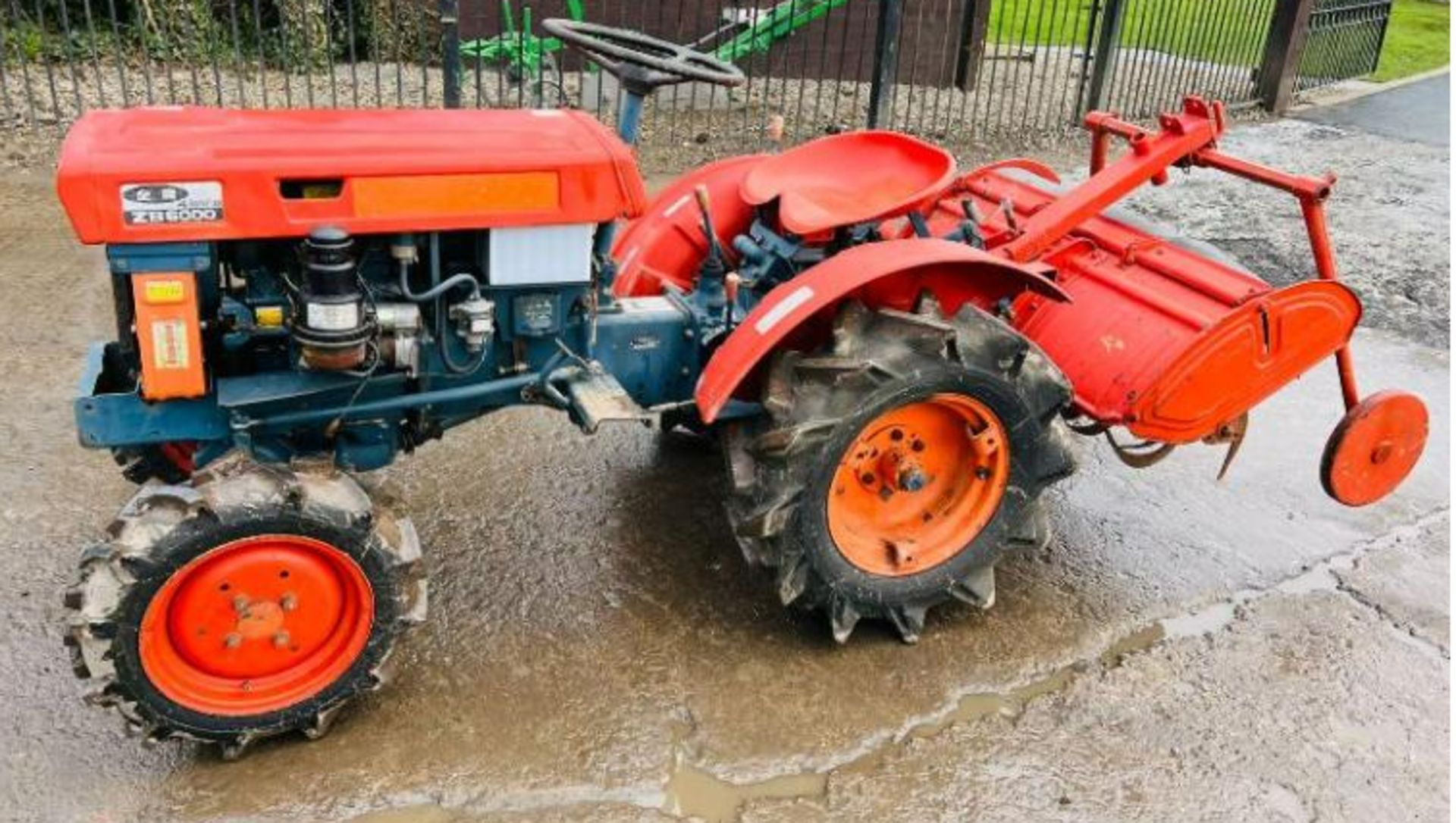 KUBOTA B6000 4WD COMPACT TRACTOR C/W ROTAVATOR - Image 4 of 10