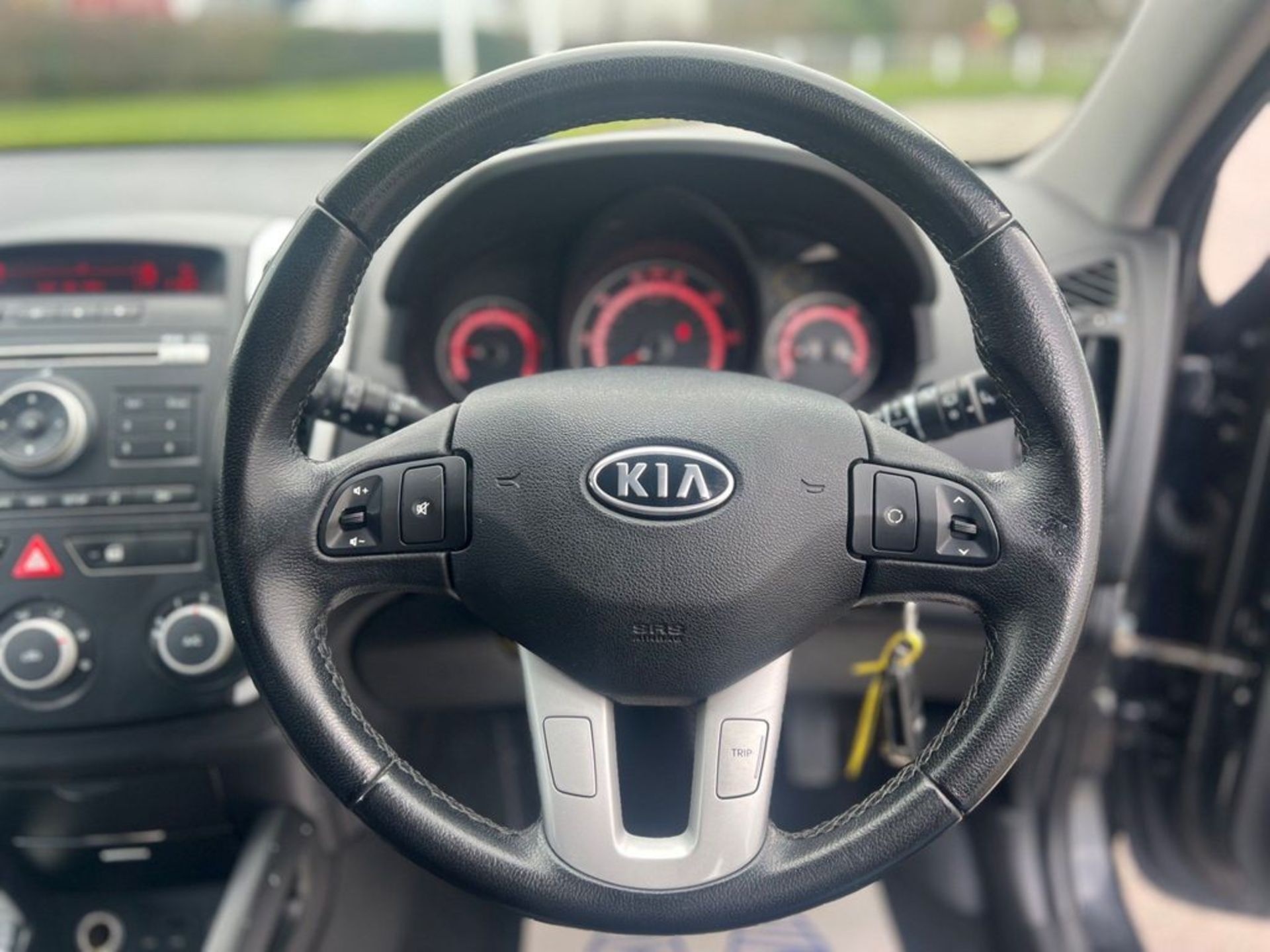 KIA CEED 1.6 CRDI 2 EURO 4 5DR - Image 28 of 32