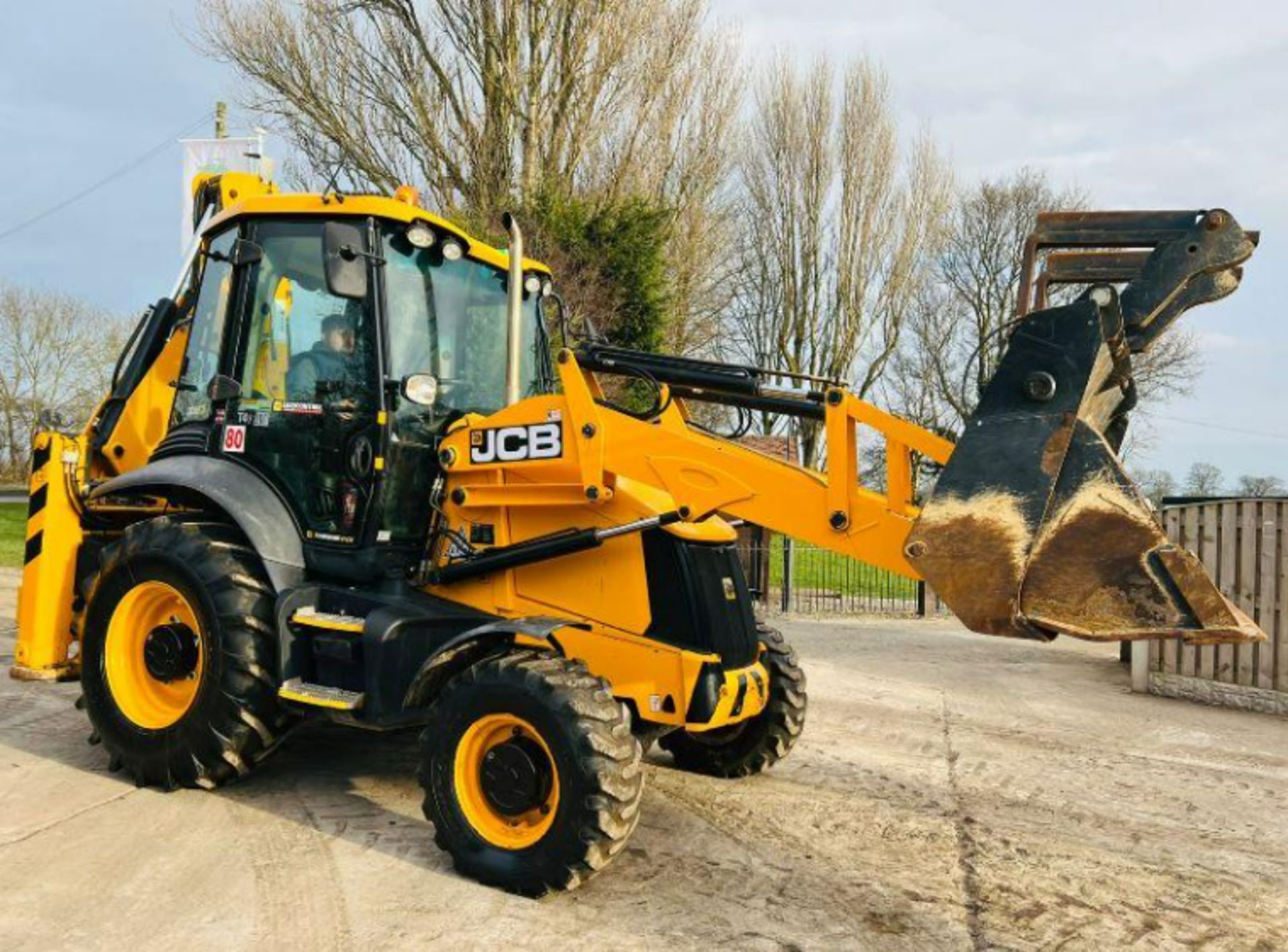 JCB 3CX ECO SITE MASTER BACKHOE *YEAR 2018 , 2599 HOURS* C/W SERVO CONTROLS - Image 8 of 17