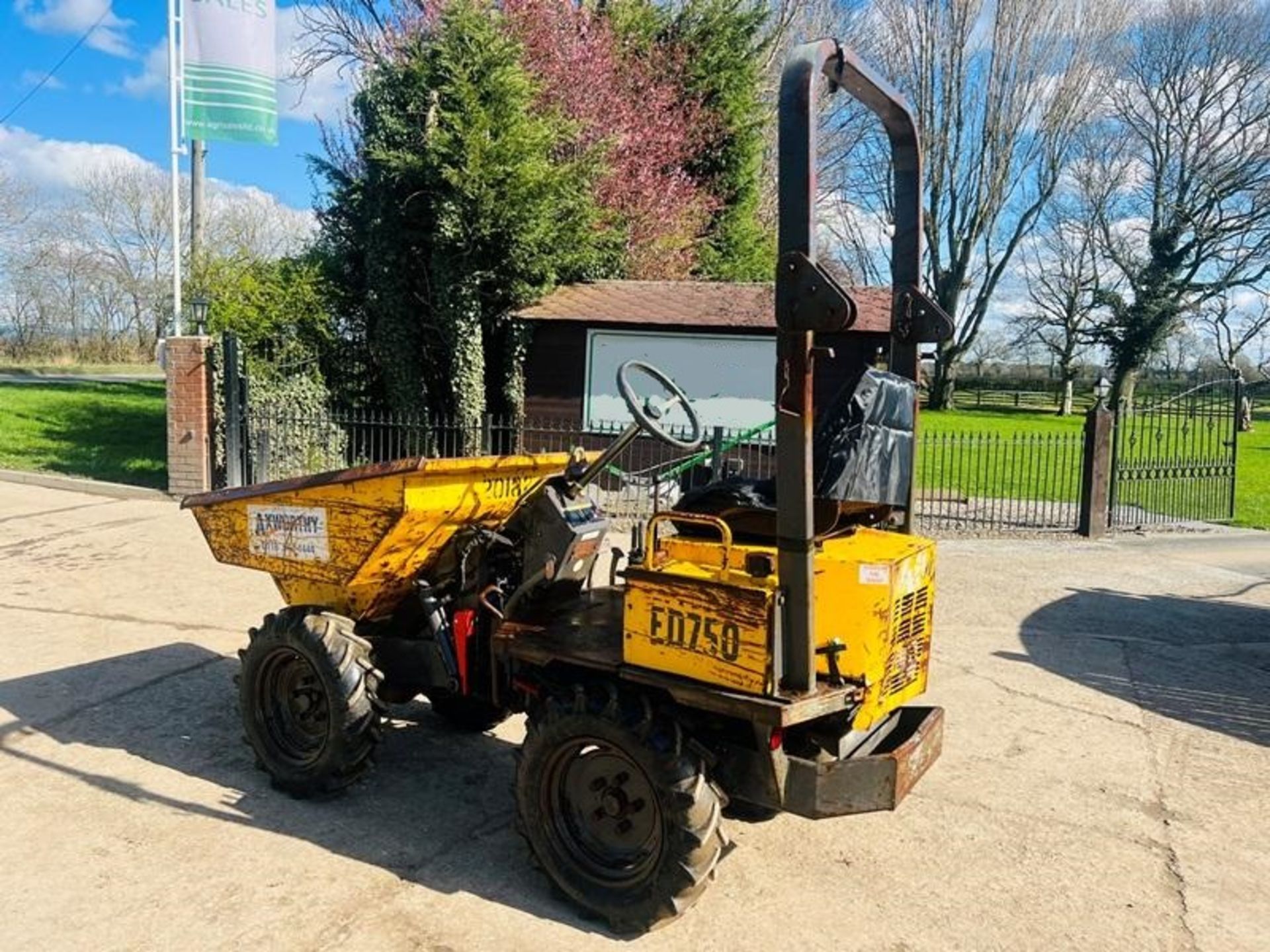 VOLVE ED750 4WD HIGH TIP DUMPER C/W ROLE FRAME