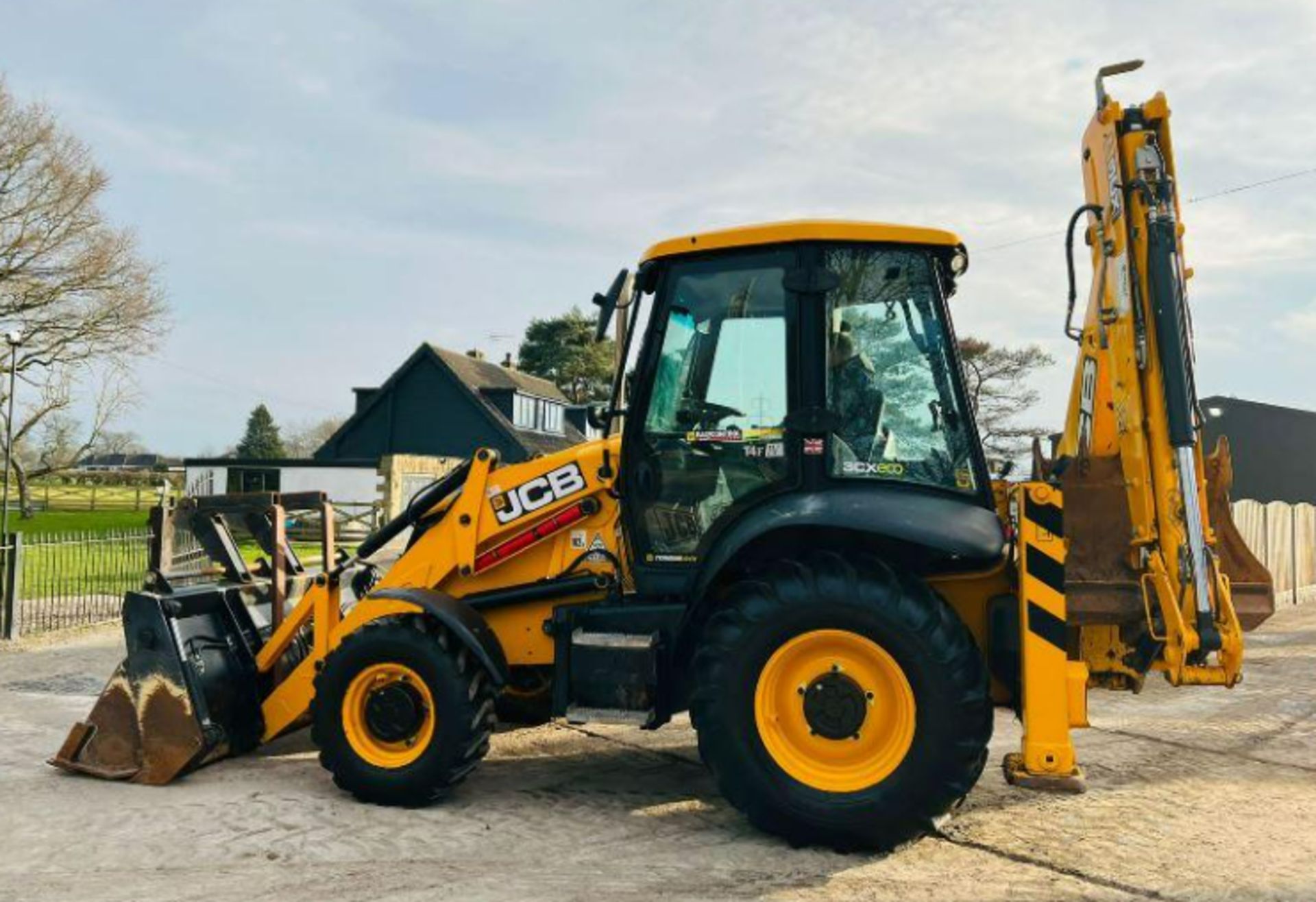 JCB 3CX ECO SITE MASTER BACKHOE *YEAR 2018 , 2599 HOURS* C/W SERVO CONTROLS - Image 9 of 17