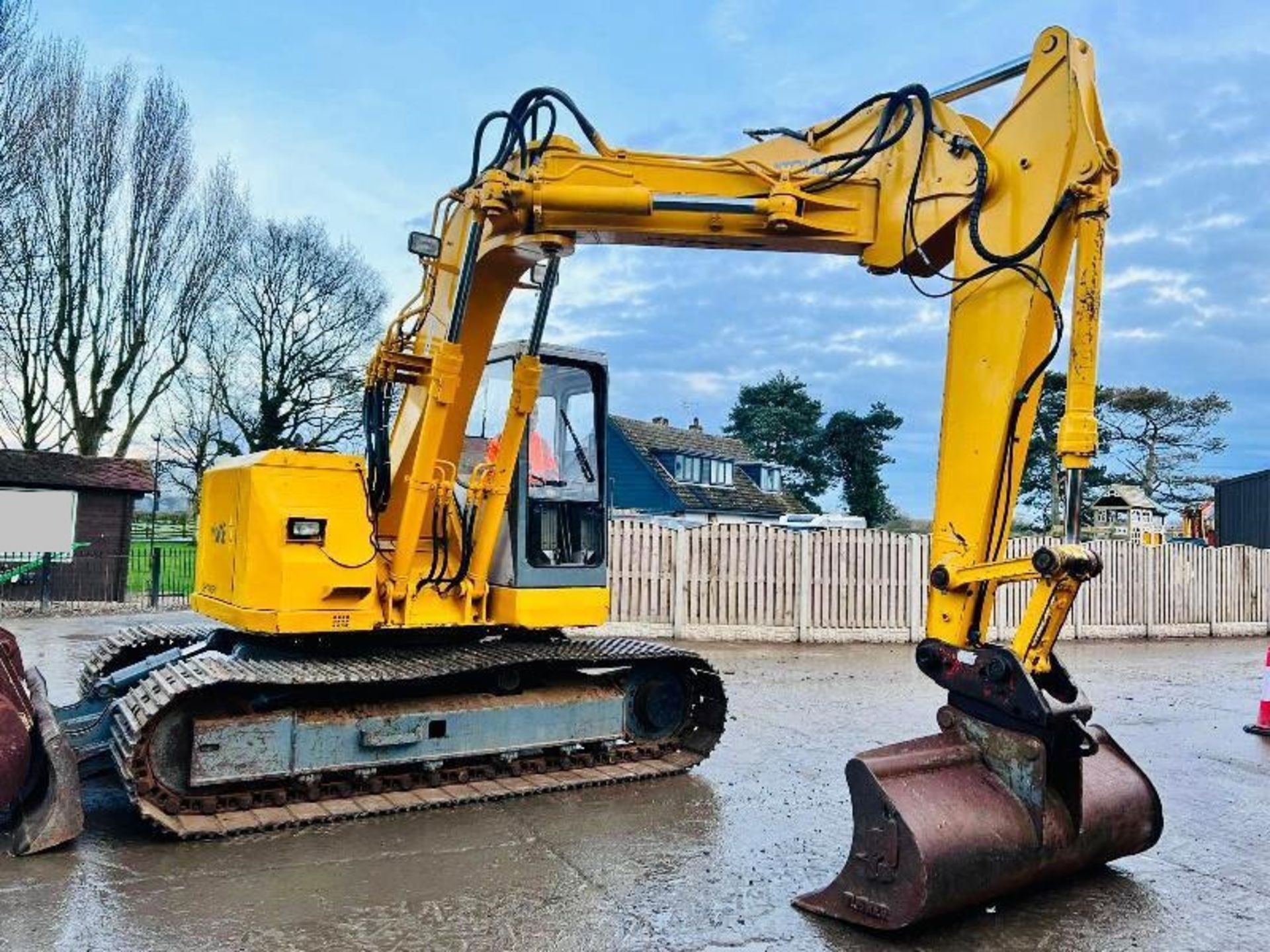 SUMIMOTO SH145W EXCAVATOR * ZERO SWING * C/W BUCKETS & QUICK HITCH - Image 13 of 19