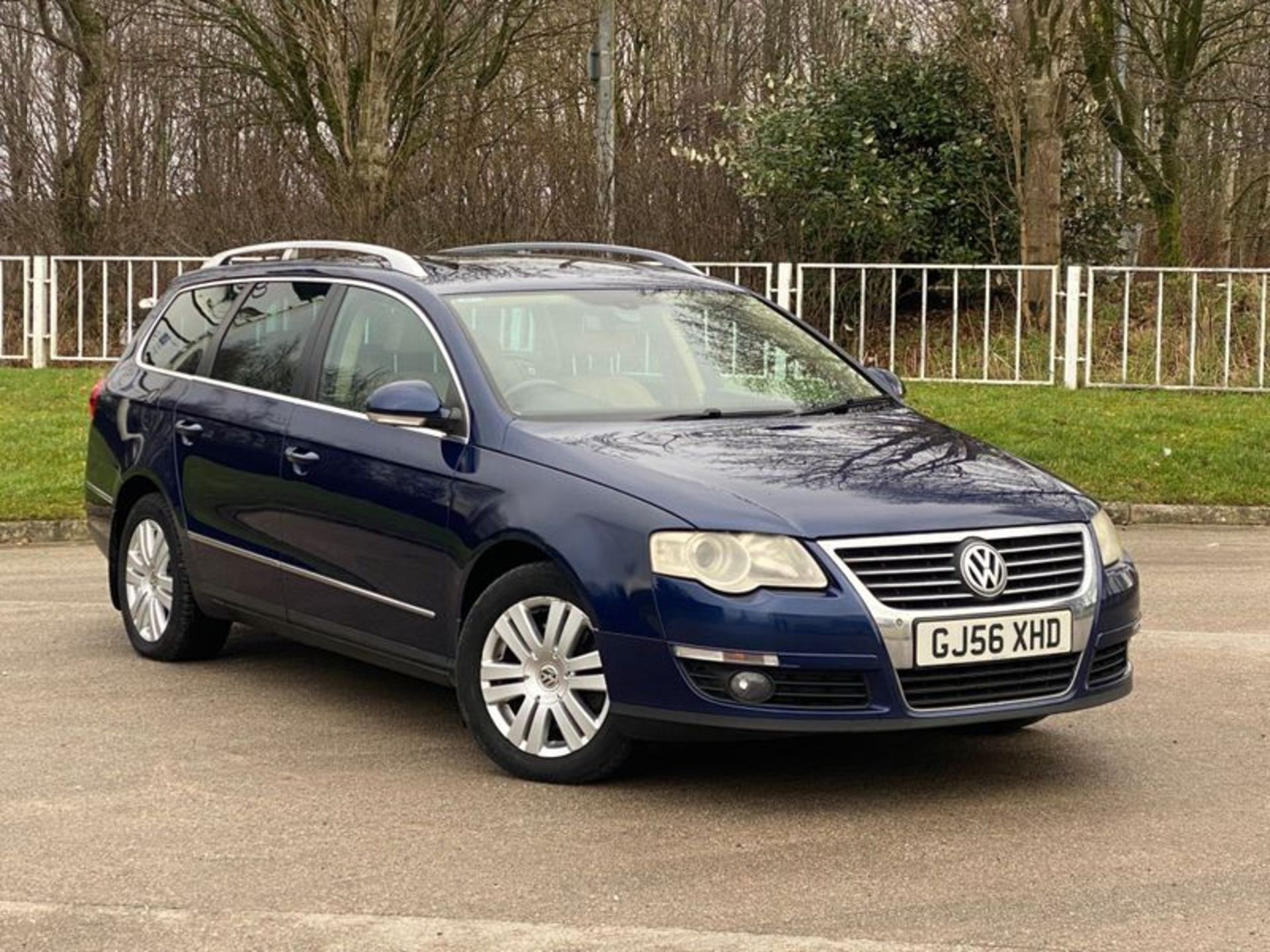 VOLKSWAGEN PASSAT 2.0 TDI SEL DSG EURO 4 5DR 2006 (56 REG)