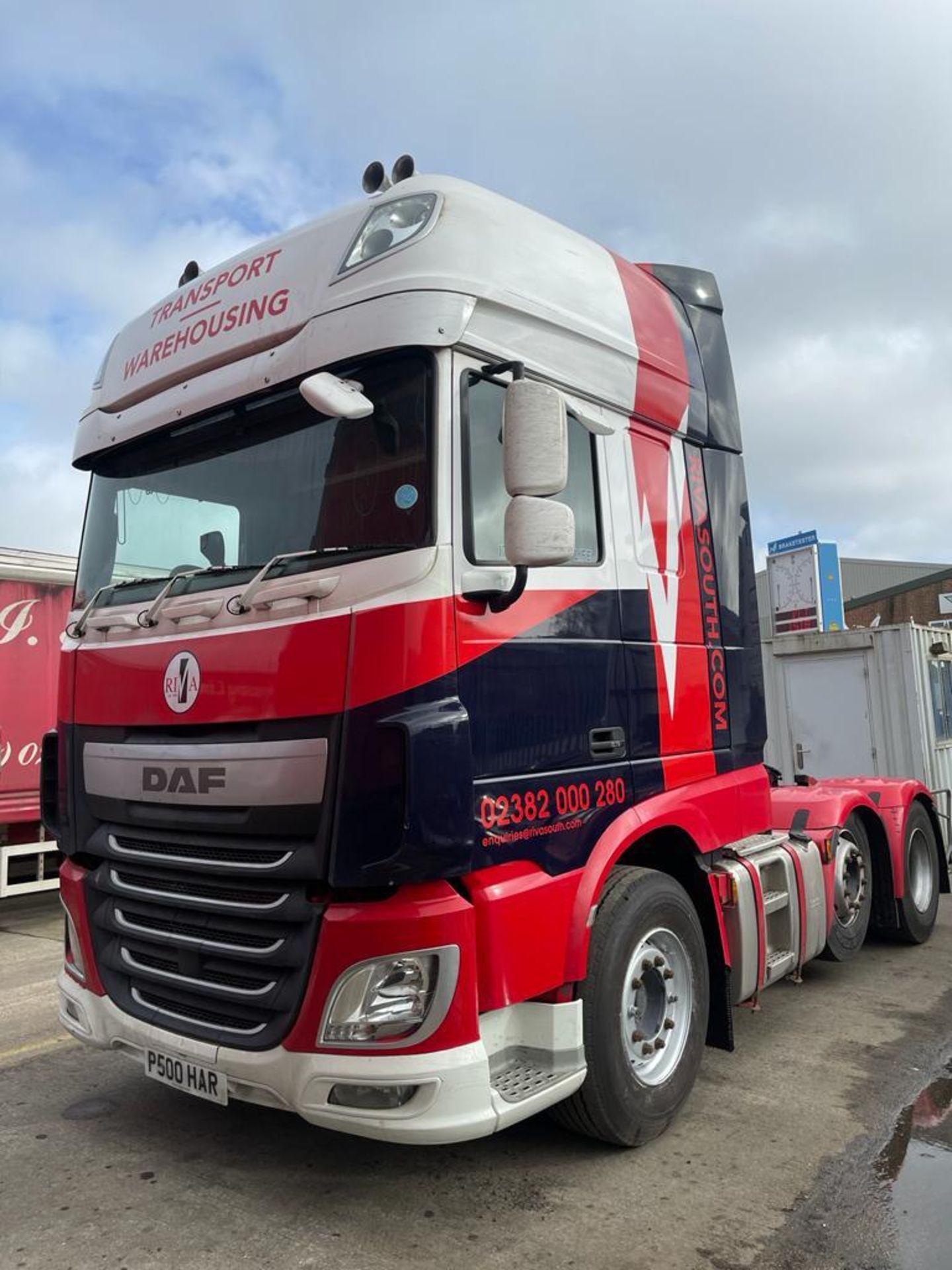 2015 DAF XF 510 FTG TRACTOR UNIT - FULL DAF INFOTAINMENT SYSTEM - 794011 KMS - Image 2 of 11