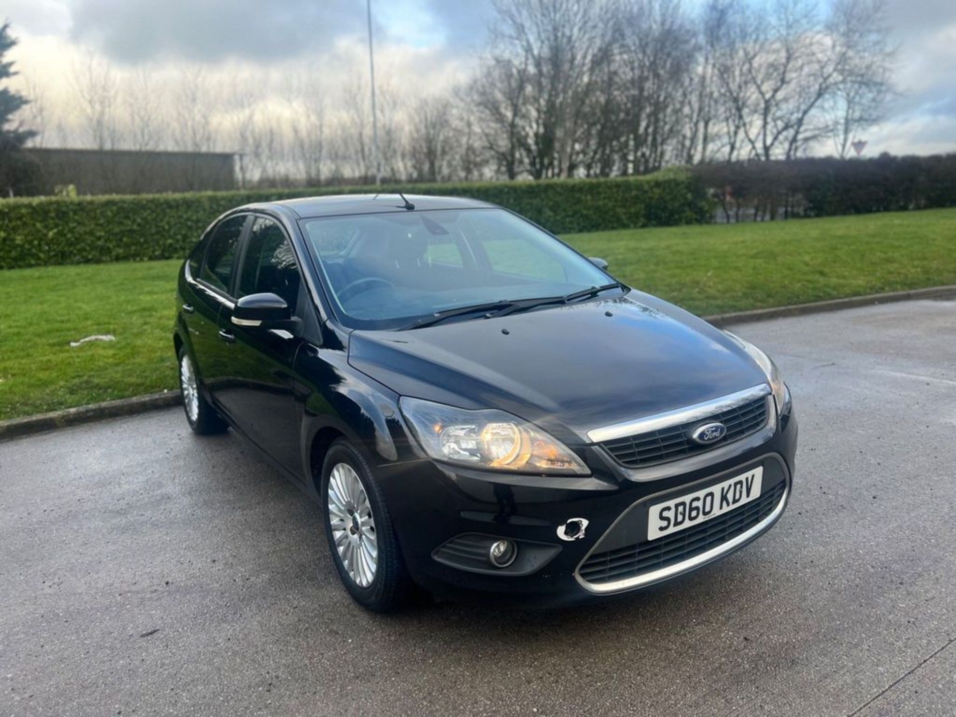 FORD FOCUS 1.6 TDCI DPF TITANIUM 5DR - Image 2 of 36