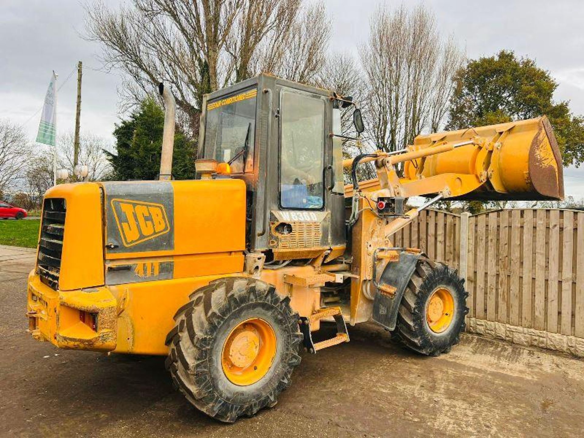 JCB 411 4WD LOADING SHOVEL C/W LOADMASTER 8000 MONITOR - Bild 5 aus 10