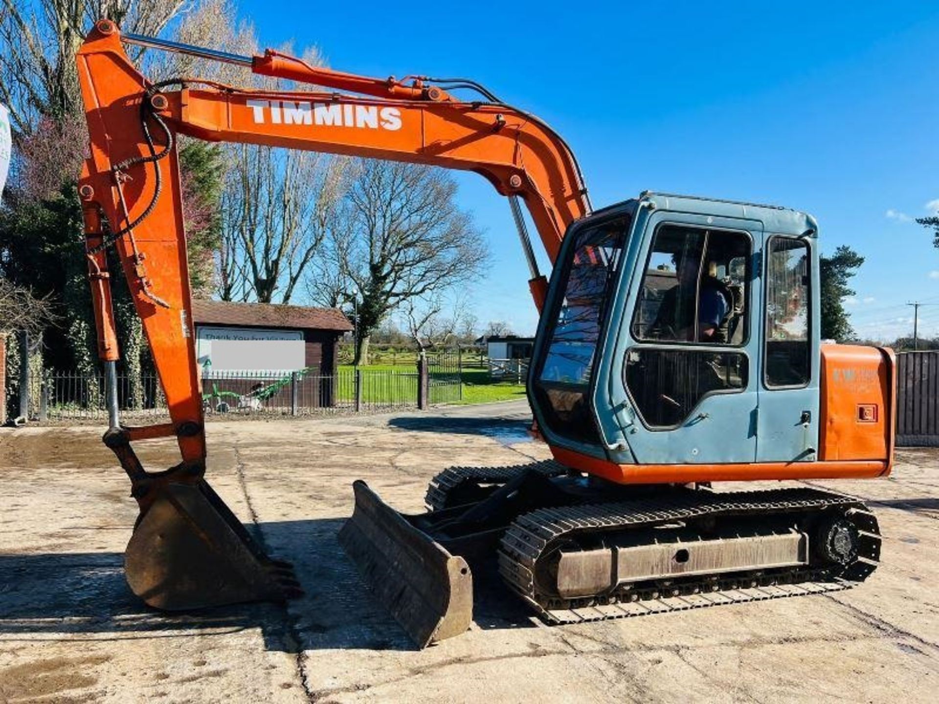 HITACHI EX60-3 TRACKED EXCAVATOR C/W BUCKET - Image 5 of 15