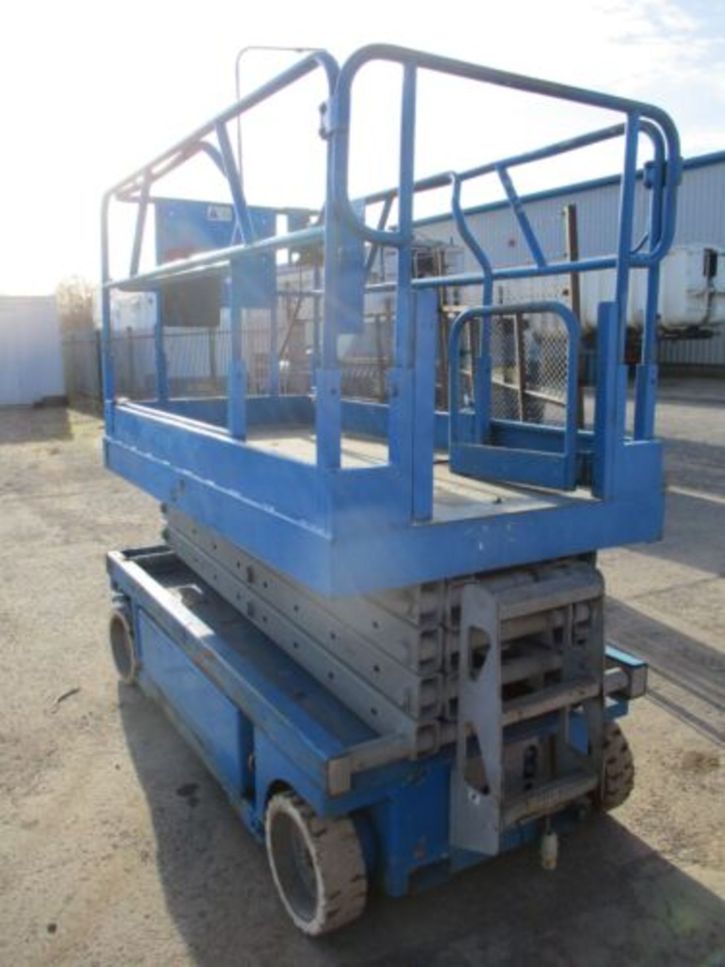 GENIE 2646 SCISSOR LIFT ACCESS PLATFORM CHERRY PICKER SKYJACK 3219 4626 1932 - Image 5 of 12