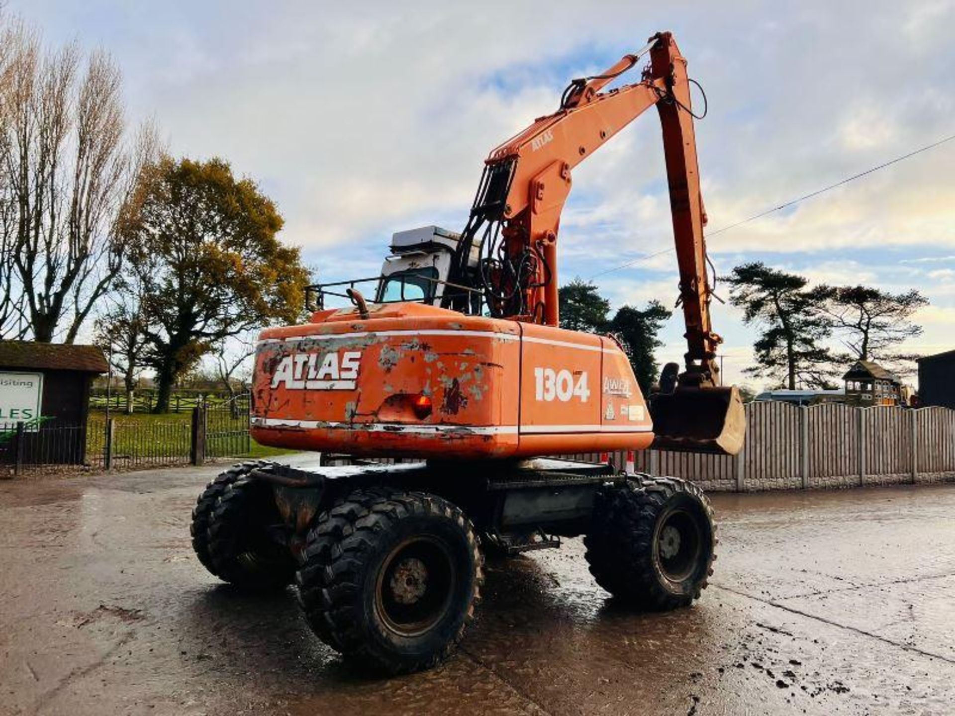 ATLAS 1304 4WD WHEELED EXCAVATOR C/W QUICK HITCH - Image 3 of 16