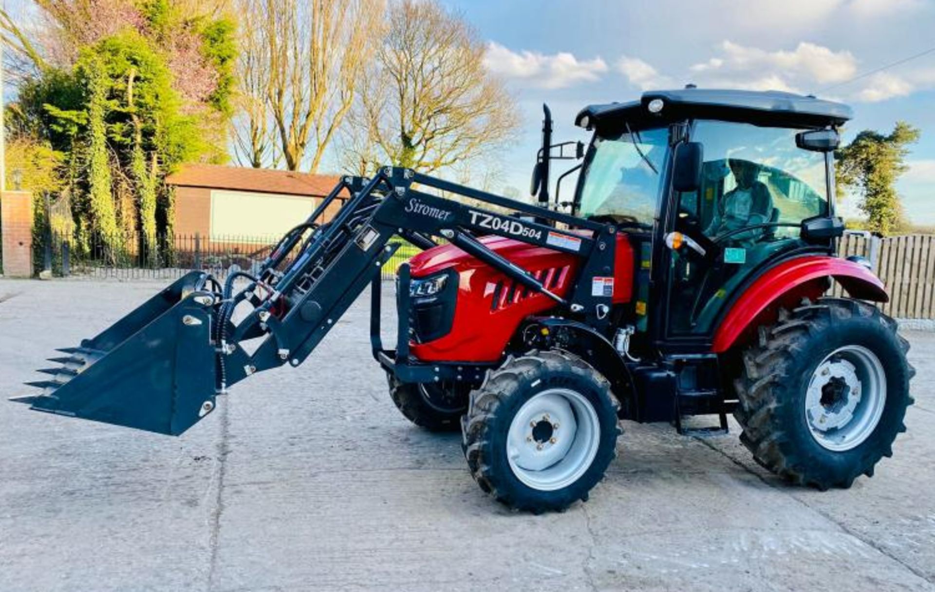 BRAND NEW SIROMER 504 4WD TRACTOR * YEAR 2023 * WITH SYNCHRO CAB AND LOADER - Image 2 of 15