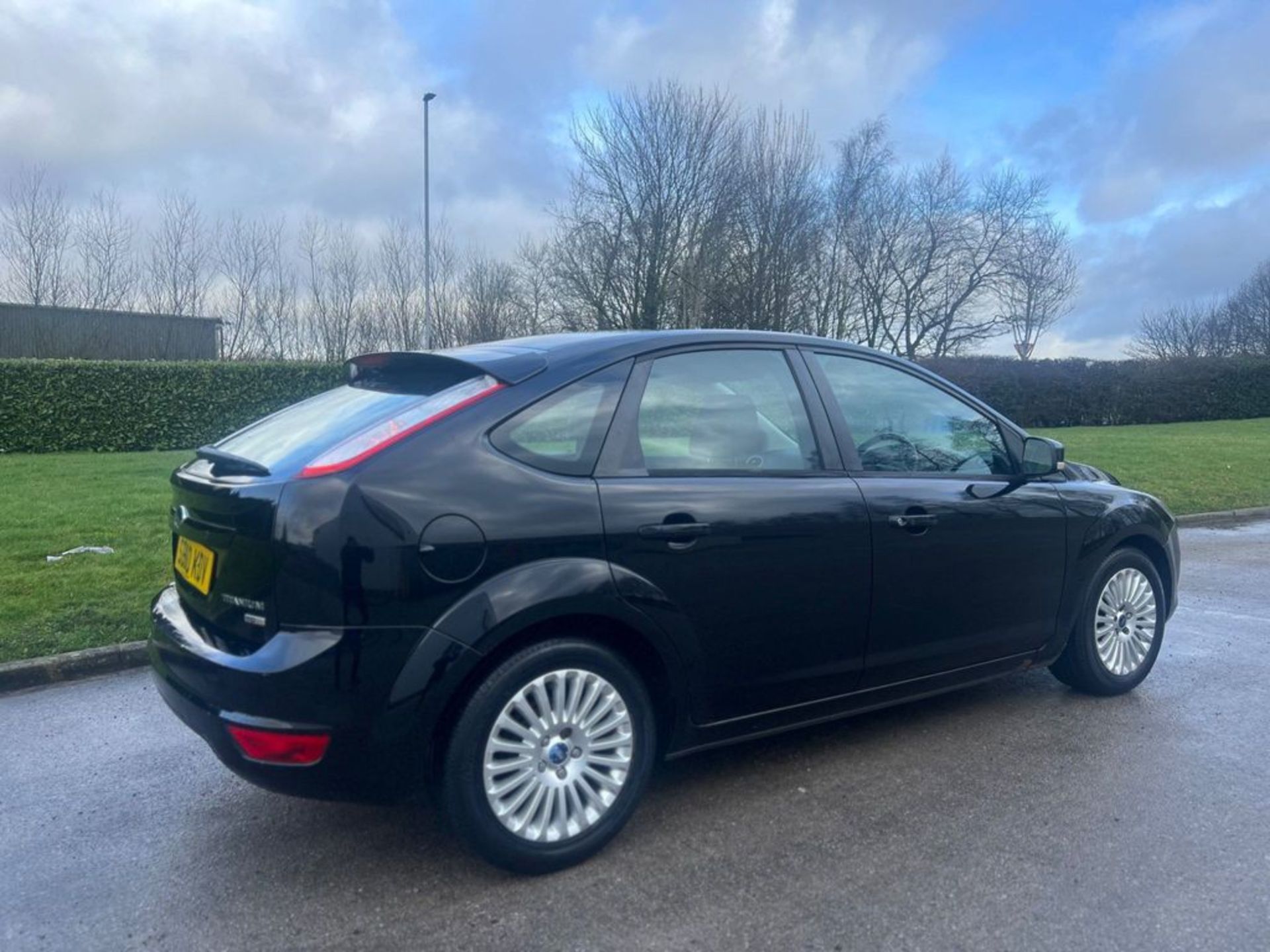 FORD FOCUS 1.6 TDCI DPF TITANIUM 5DR - Image 17 of 36