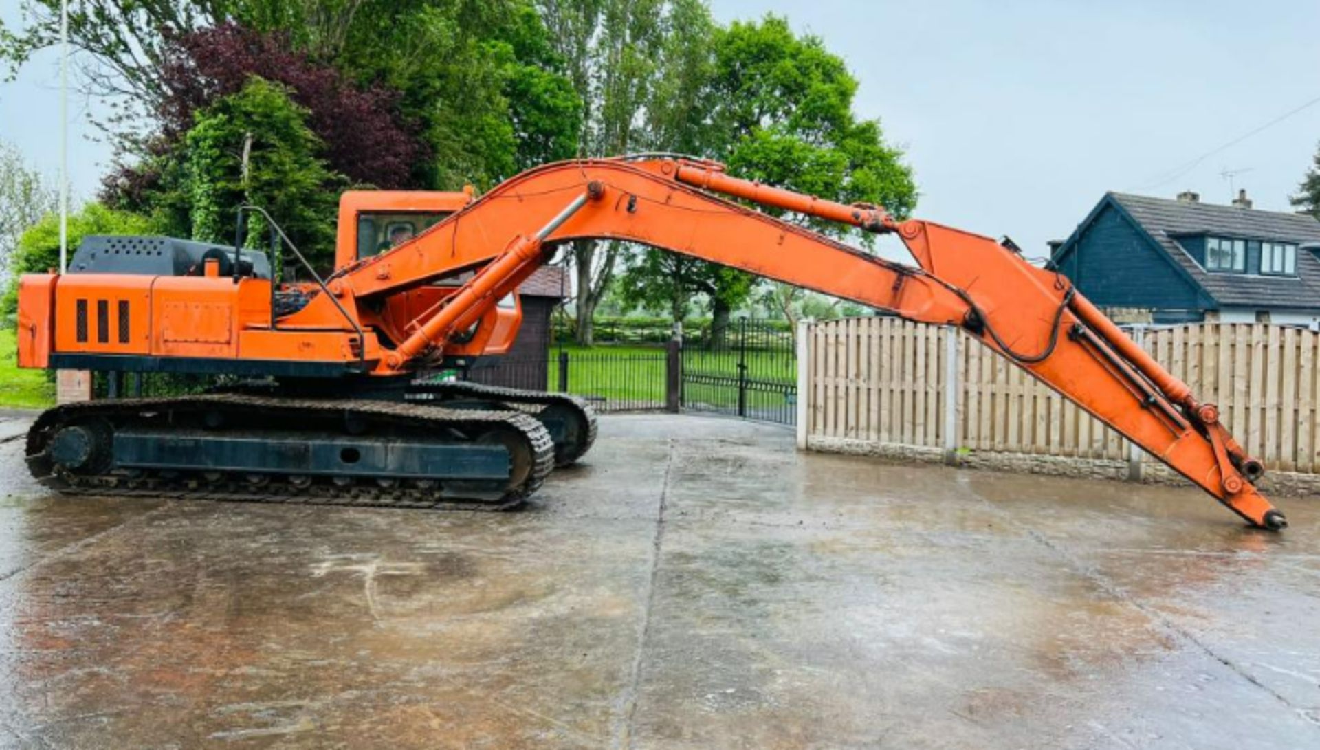 FIAT - HITACHI FH200LC TRACKD EXCAVATOR - Image 12 of 14