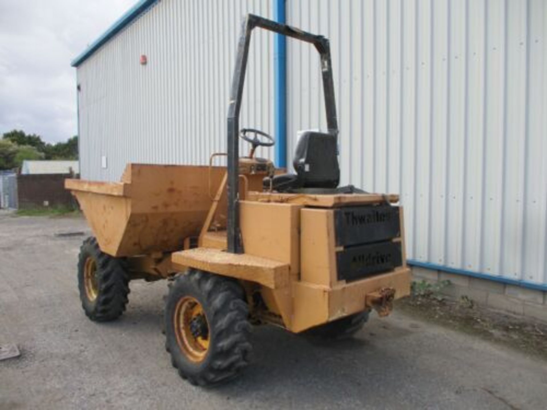 THWAITES 4 TON DUMPER BARFORD BENFORD TEREX PERKINS ENGINE DELIVERY ARRANGED 6 5 - Image 3 of 11