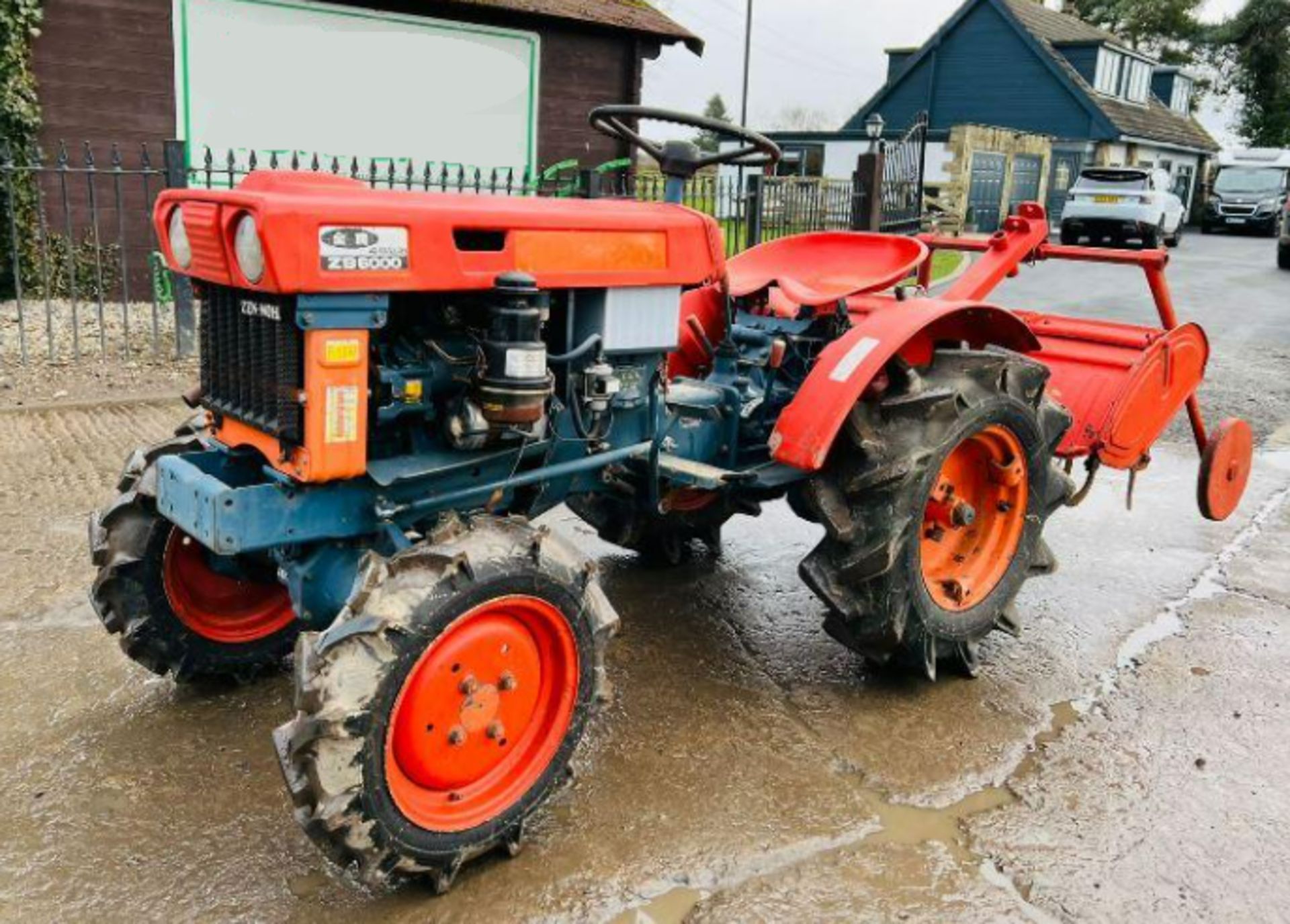 KUBOTA B6000 4WD COMPACT TRACTOR C/W ROTAVATOR - Image 3 of 10