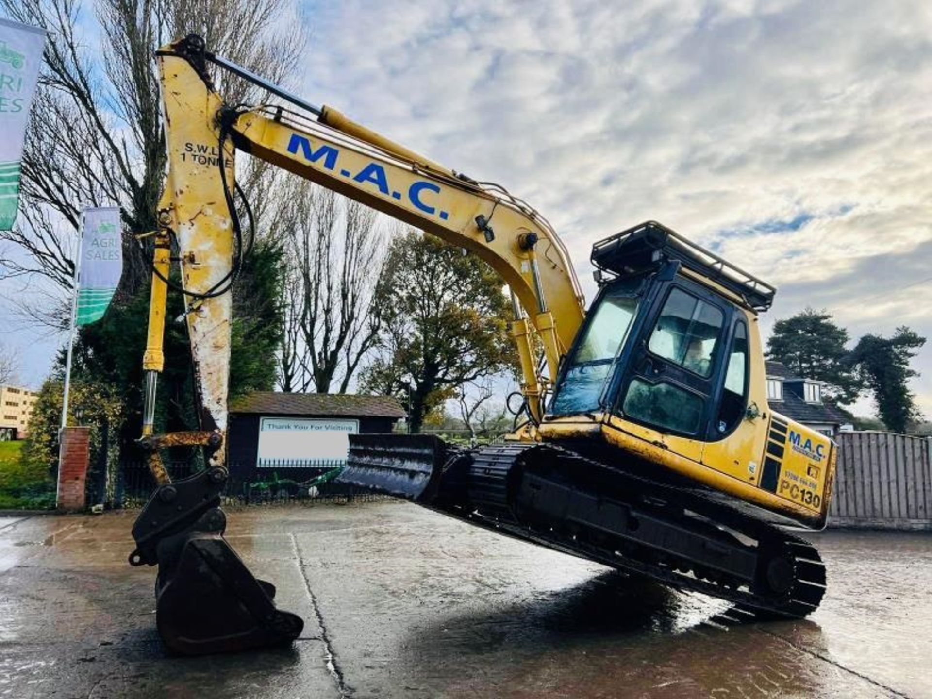 KOMATSU PC130 TRACKED EXCAVATOR C/W QUICK HITCH & FRONT BLADE - Image 2 of 13