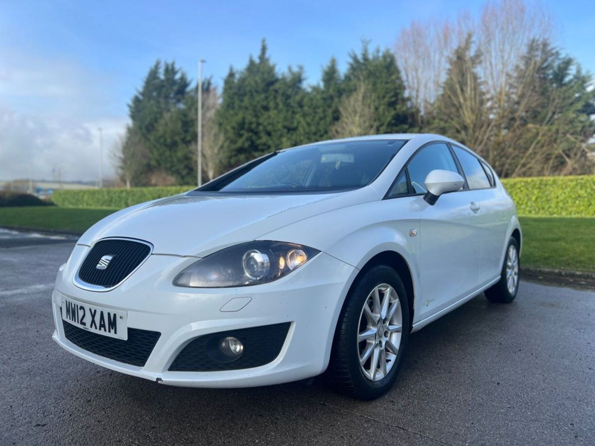 SEAT LEON 1.6 TDI ECOMOTIVE CR SE COPA EURO 5 (S/S) 5DR - Image 4 of 33