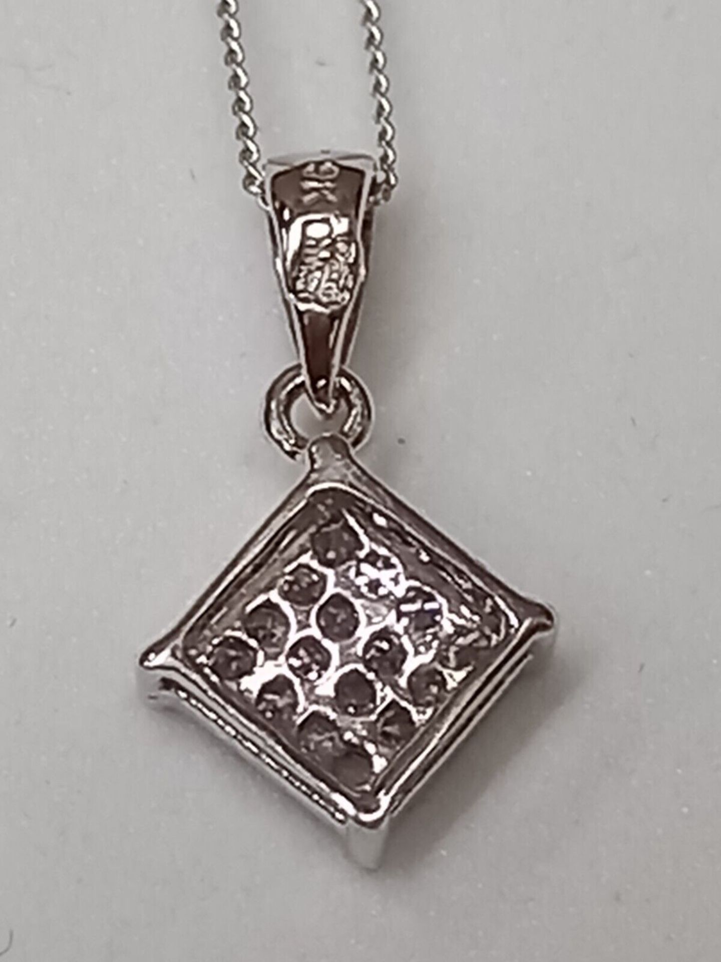 0.25 DIAMOND PENDANT/WHITE GOLD - Image 3 of 3