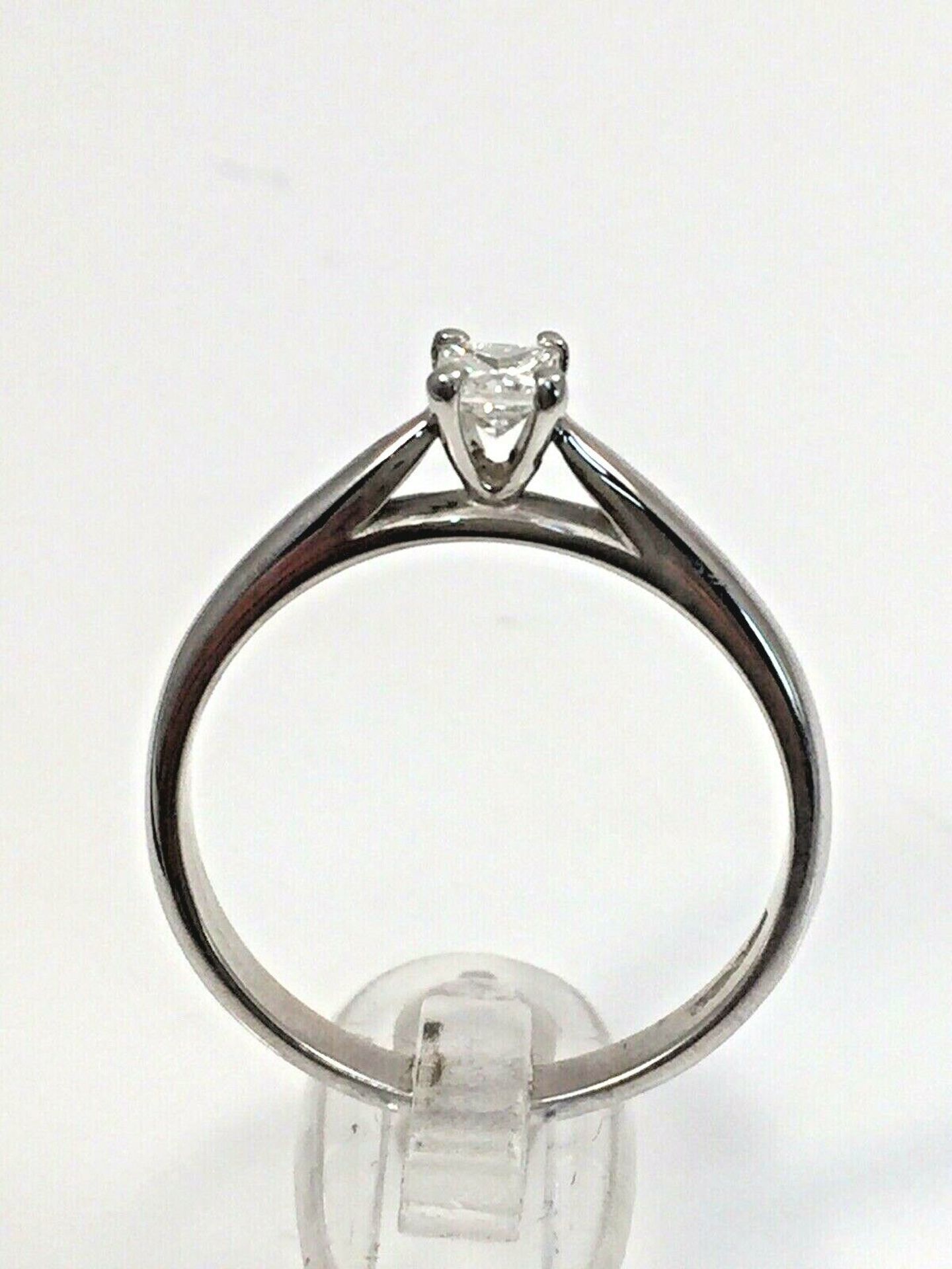PRINCESS CUT DIAMOND ENGAGEMENT RING WHITE GOLD/0.22 - Image 3 of 3