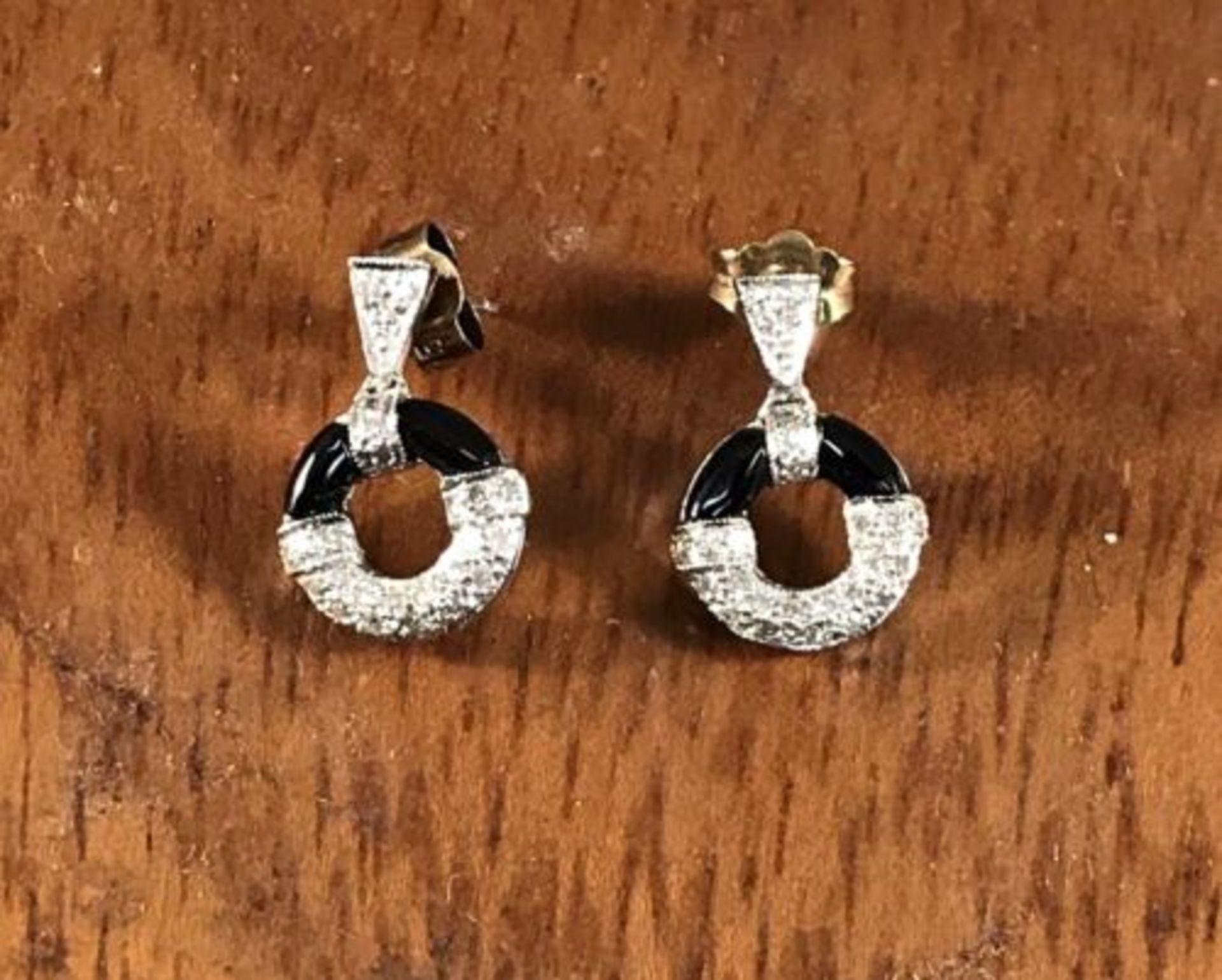 BLACK ONYX & DIAMOND EARRINGS /WHITE GOLD