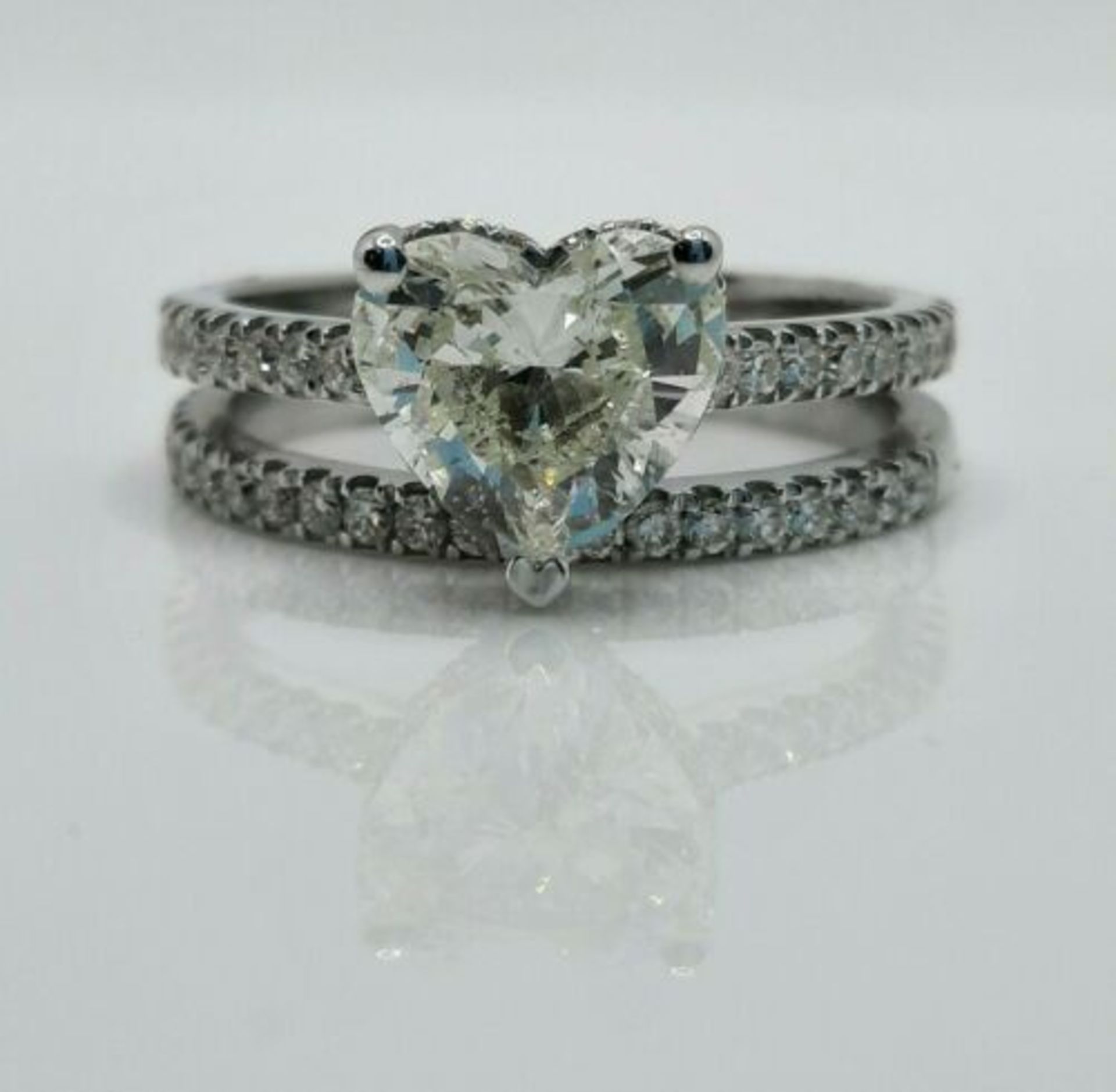 2.22CT HEART SHAPE ENGAGEMENT RING /DIAMOND WEDDING BAND (SET)