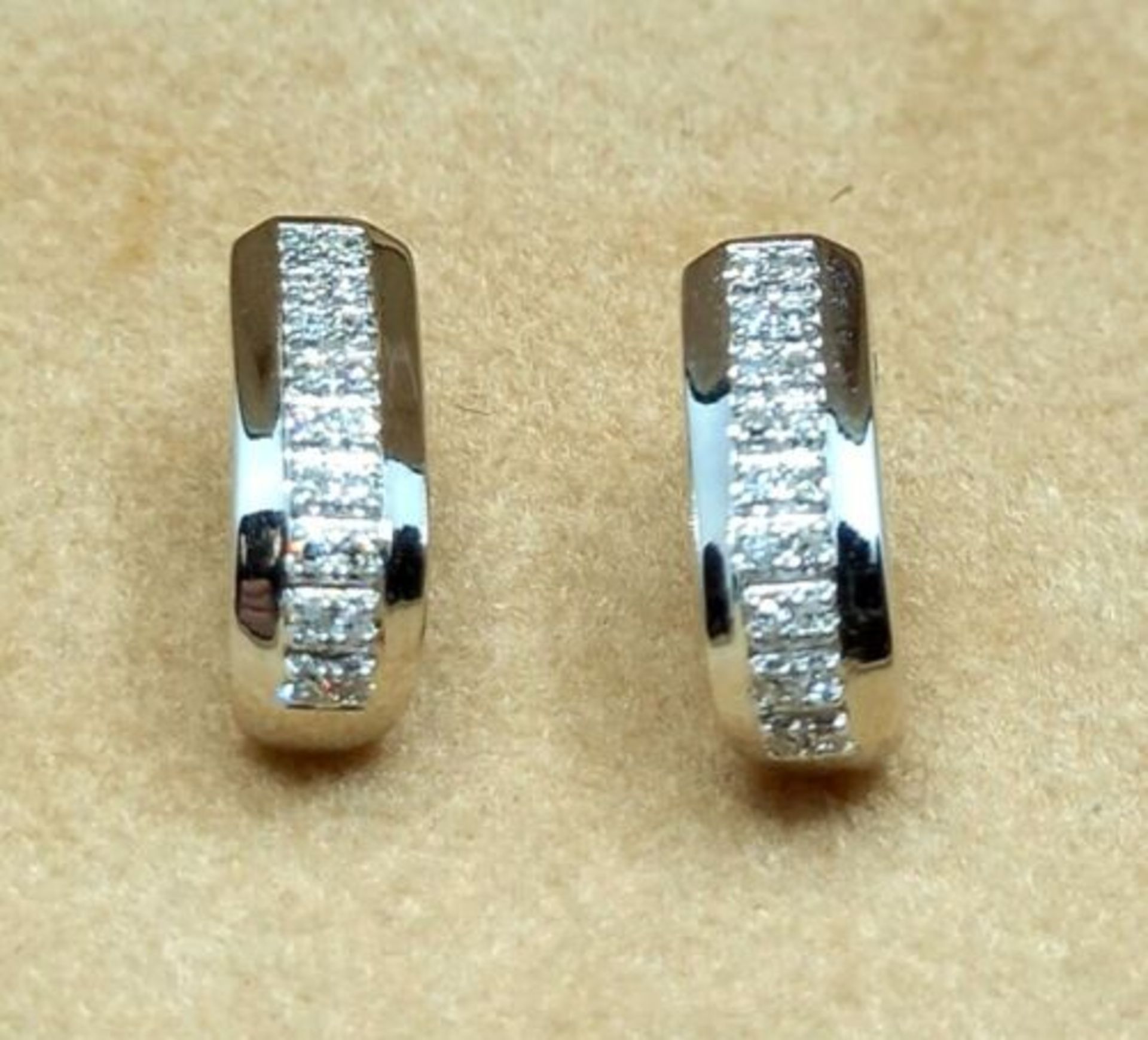 DIAMOND EARRINGS 0.10CT WHITE GOLD - Image 4 of 5