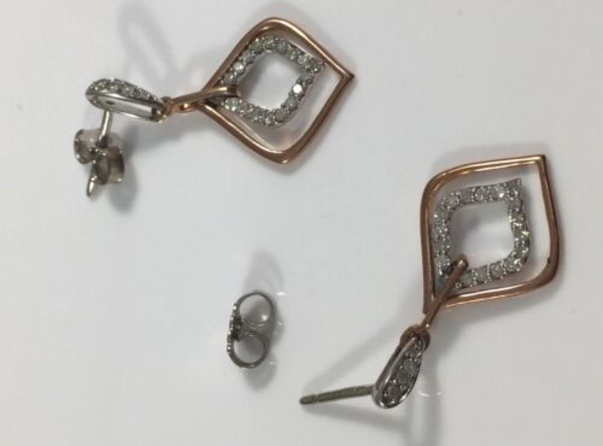 0.15CT DIAMOND EARRINGS ROSE GOLD/WHITE GOLD DIAMOND DROPS - Image 2 of 5