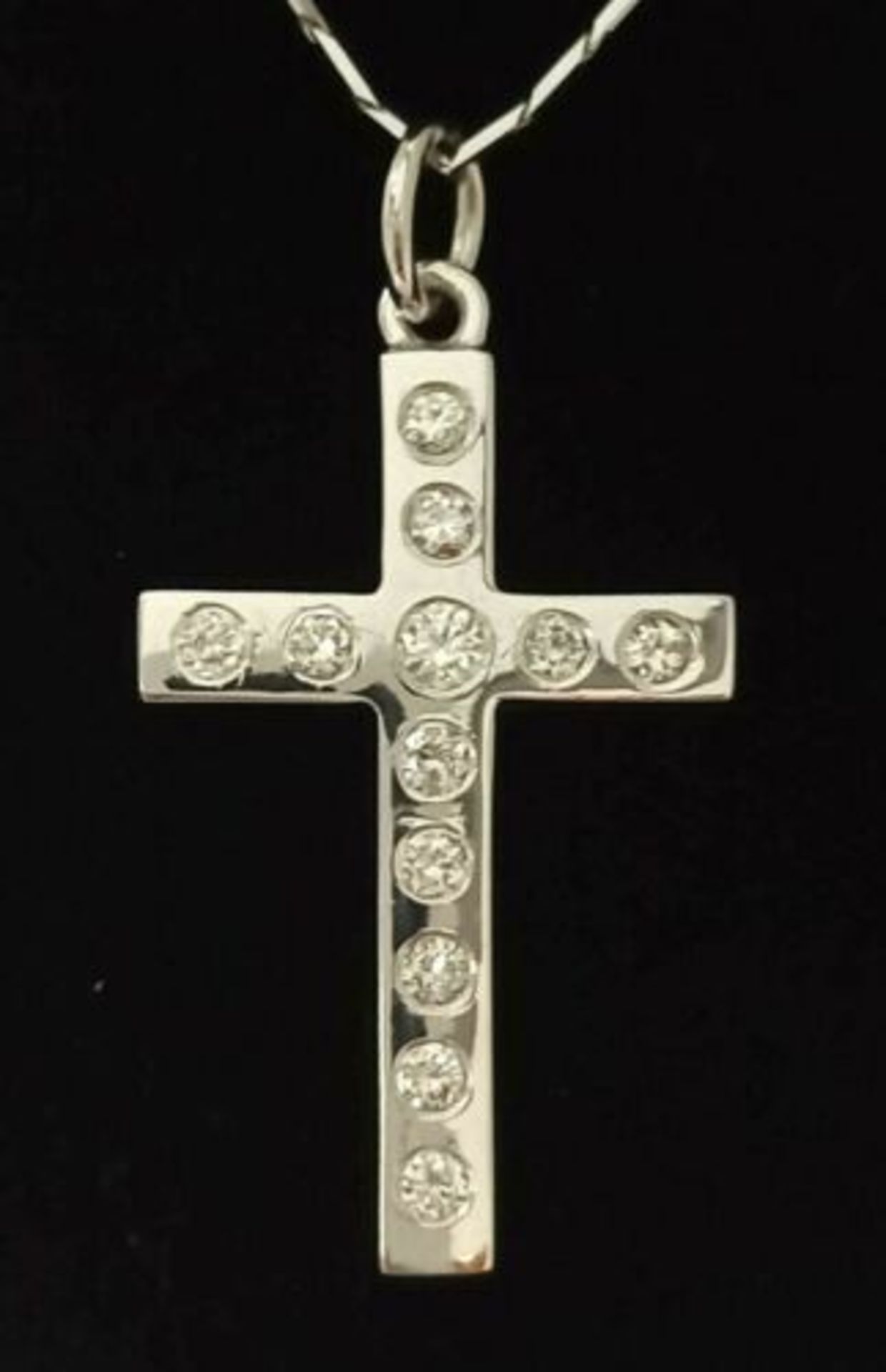 1.30CT HAND MADE DIAMOND CROSS 18CT WHITE GOLD/18CT WHITE GOLD CHAIN