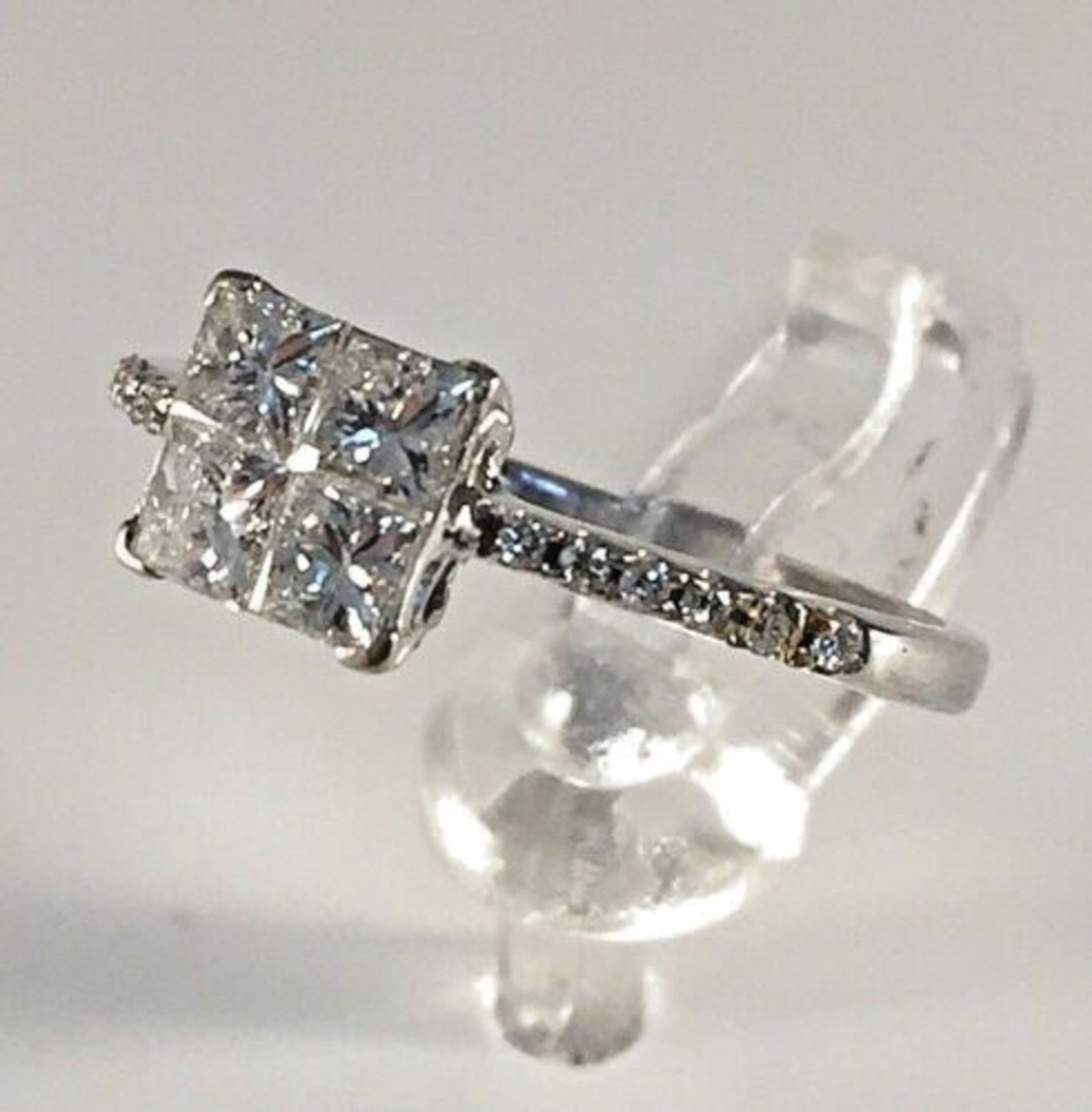 0.50CT PRINCESS CUT DIAMOND ENGAGEMENT RING /WHITE GOLD - Image 2 of 4