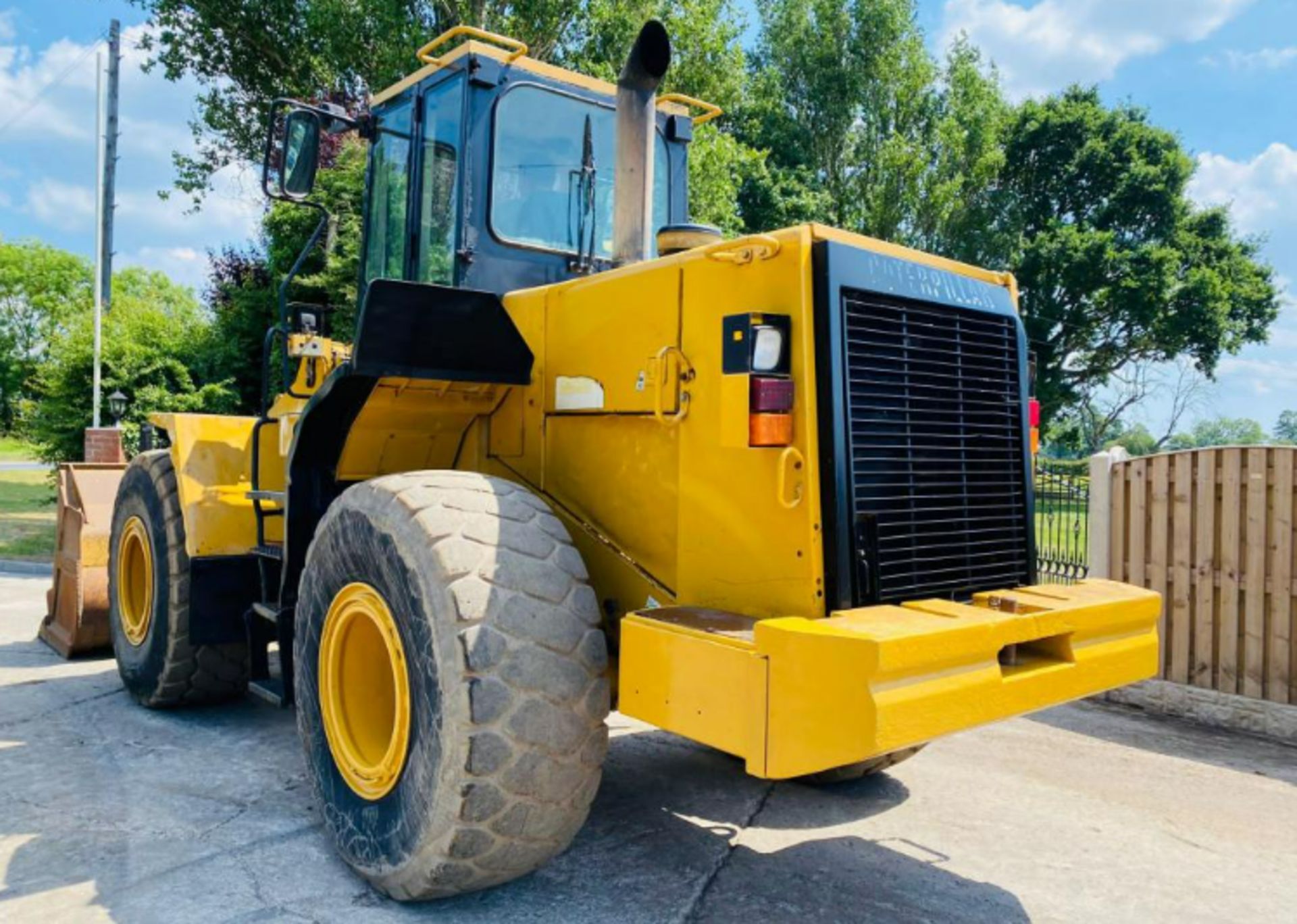 CATERPILLAR 950F 4WD LOADING SHOVEL C/W BUCKET - Image 6 of 18