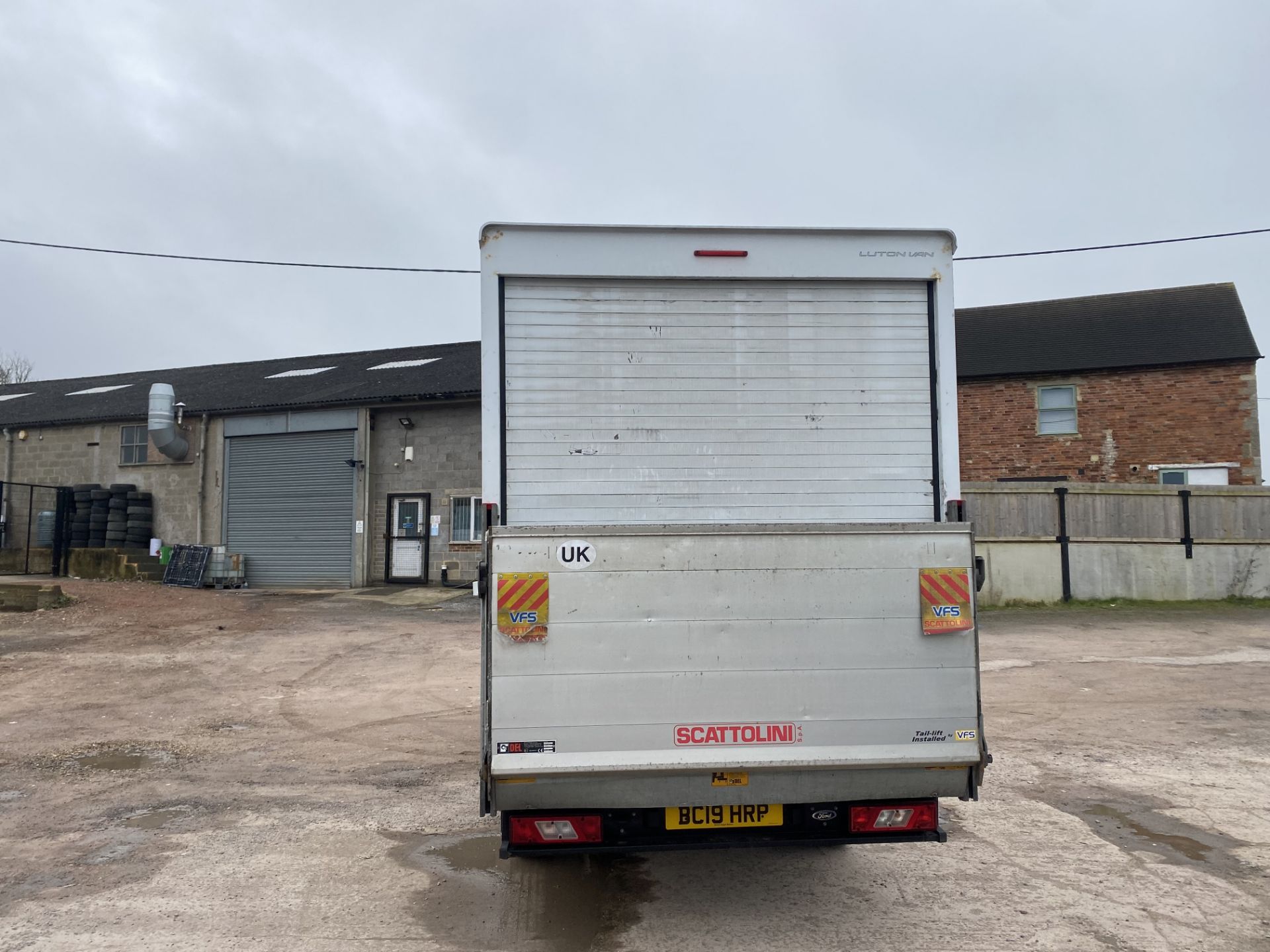 FORD TRANSIT L4 H1 LUTON TAIL LIFT 2019 - Image 3 of 8