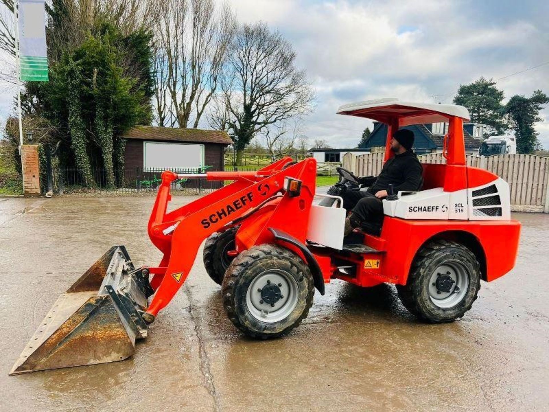 SCHAEFF SCL515 4WD LOADING SHOVEL C/W CANOPY AND ROLE FRAME - Image 11 of 15