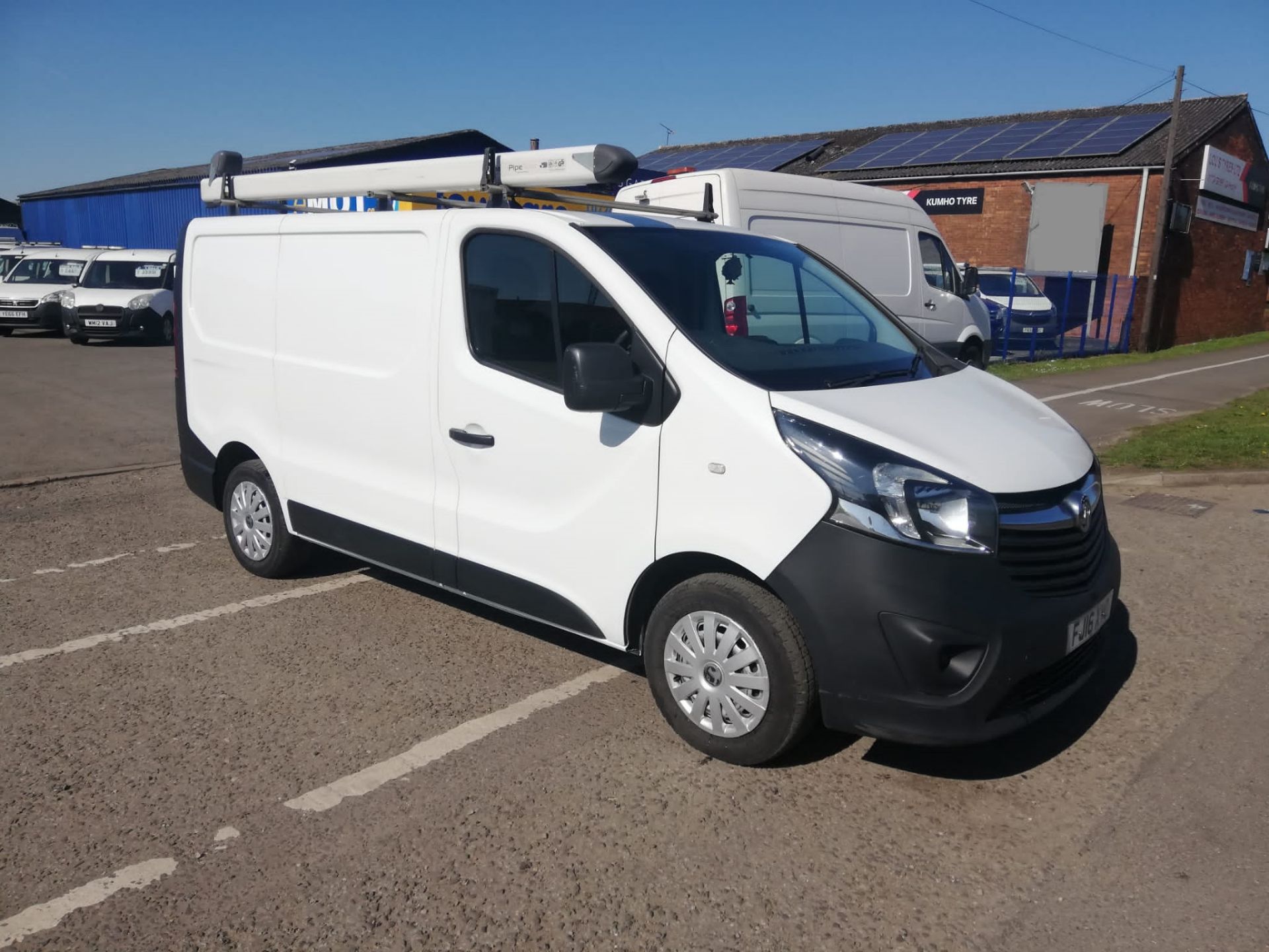 2016 16 VAUXHALL VIVARO PANEL VAN - 109K MILES - PLY LINED - ROOF RACK