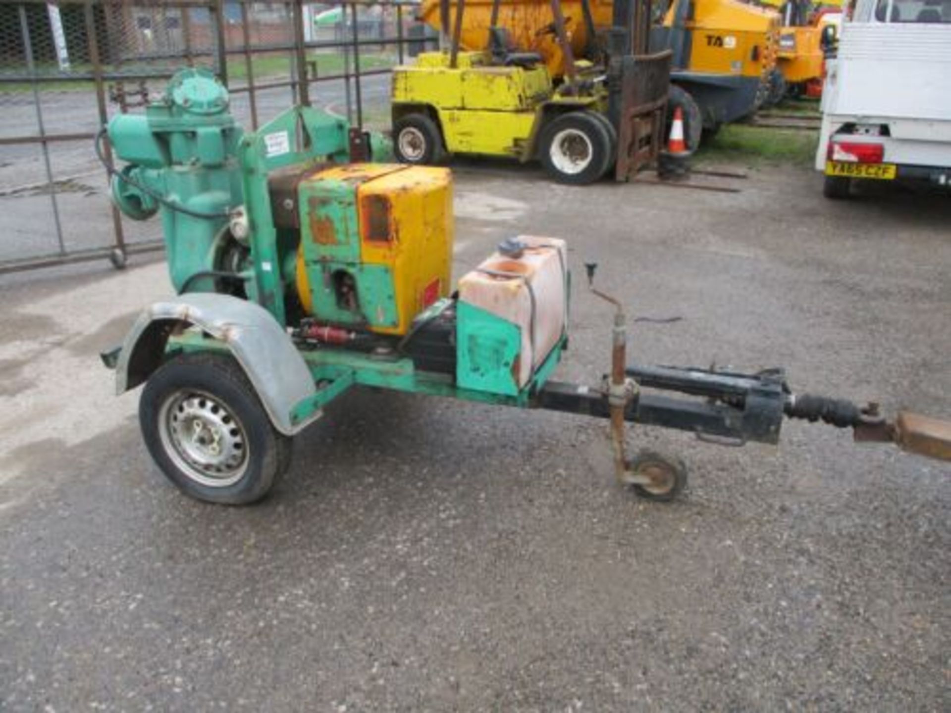 HILTA HYDRY 4 INCH " TOWABLE WATER PUMP HATZ DIESEL ENGINE DELIVERY ARRANGED