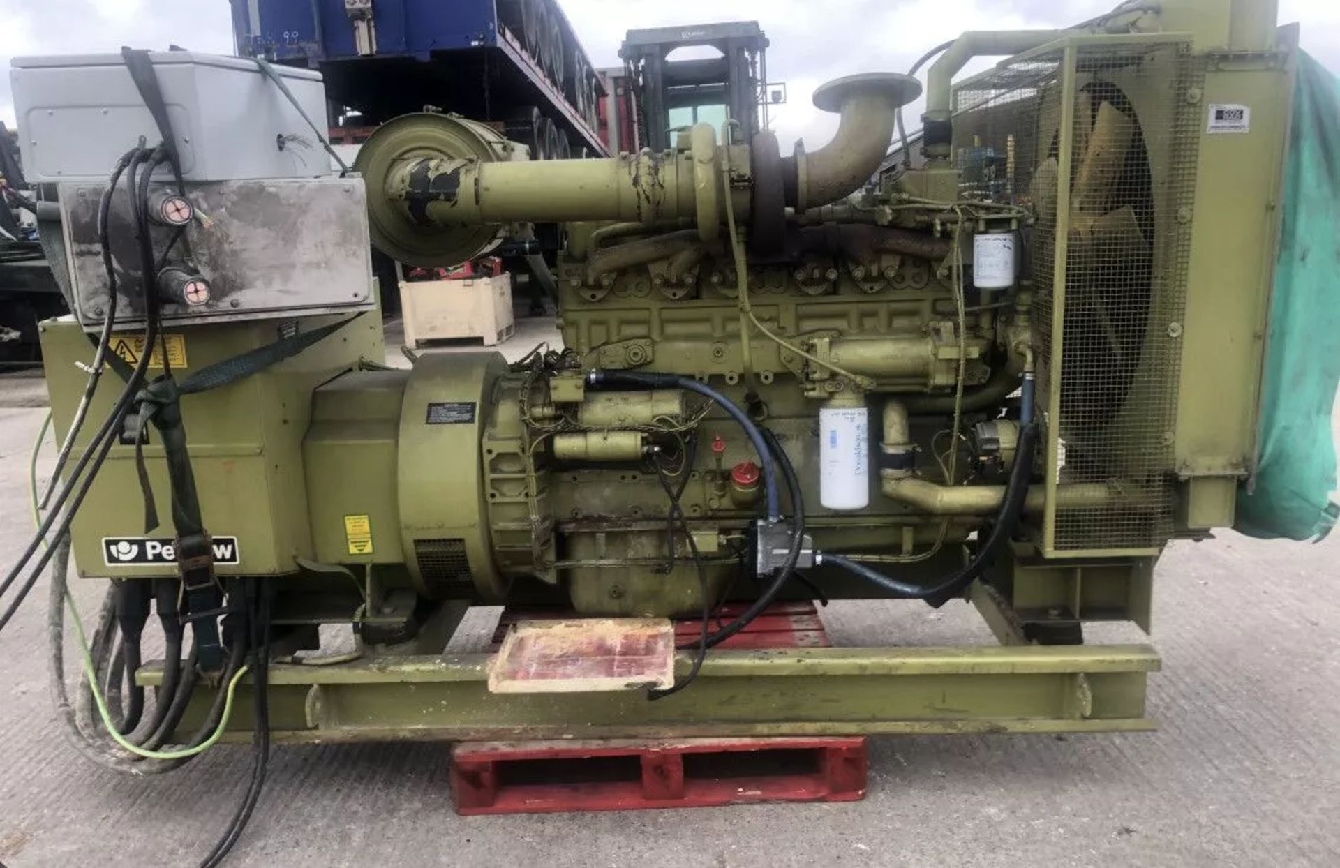 CUMMINS BIG CAM / PETBOW 255 KVA OPEN GENERATOR ONLY 74 HOURS - Image 9 of 12