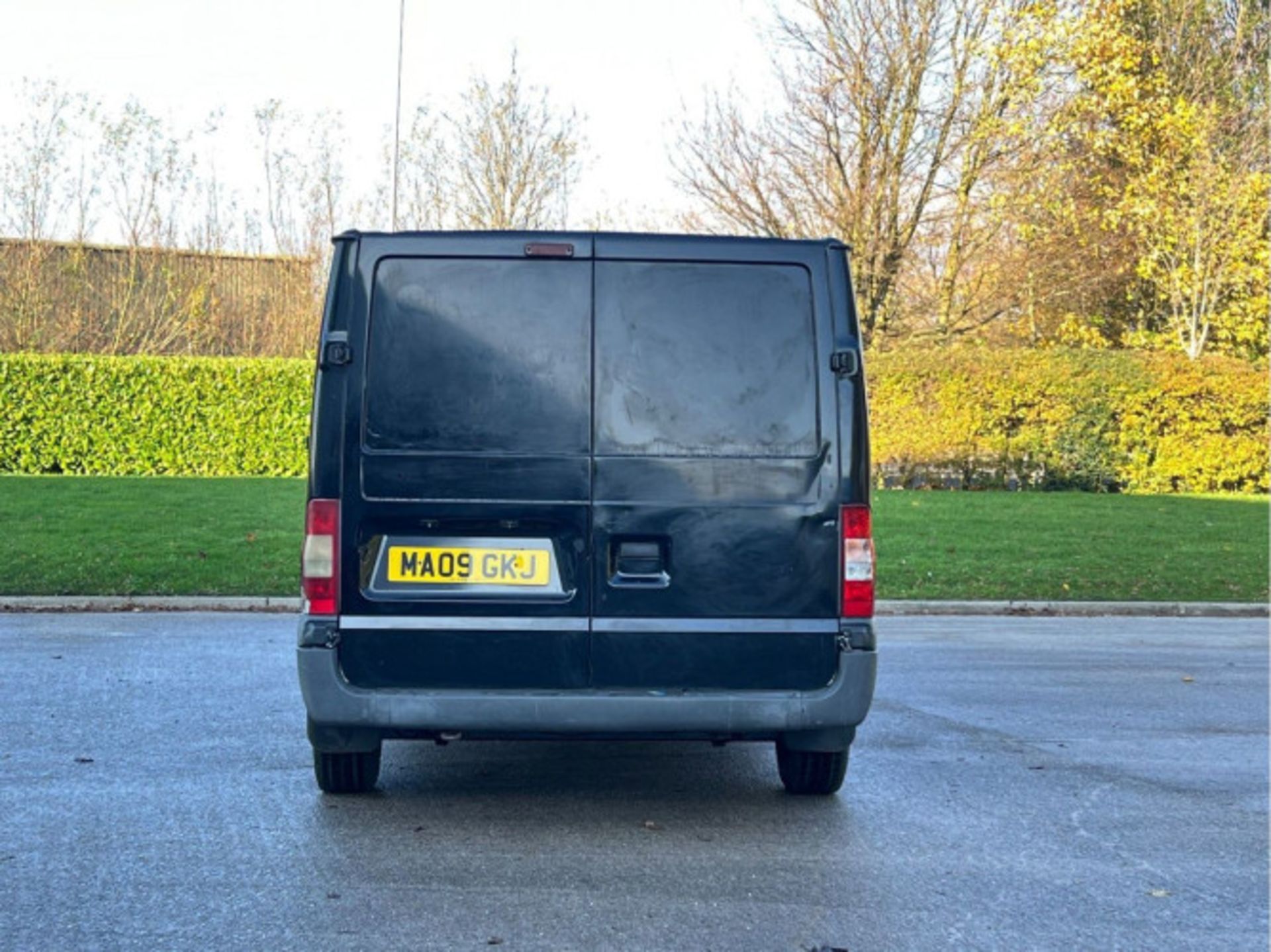 FORD TRANSIT 2.2 TDCI 260 TREND FWD L1 H1 5DR (2010) - Image 5 of 53