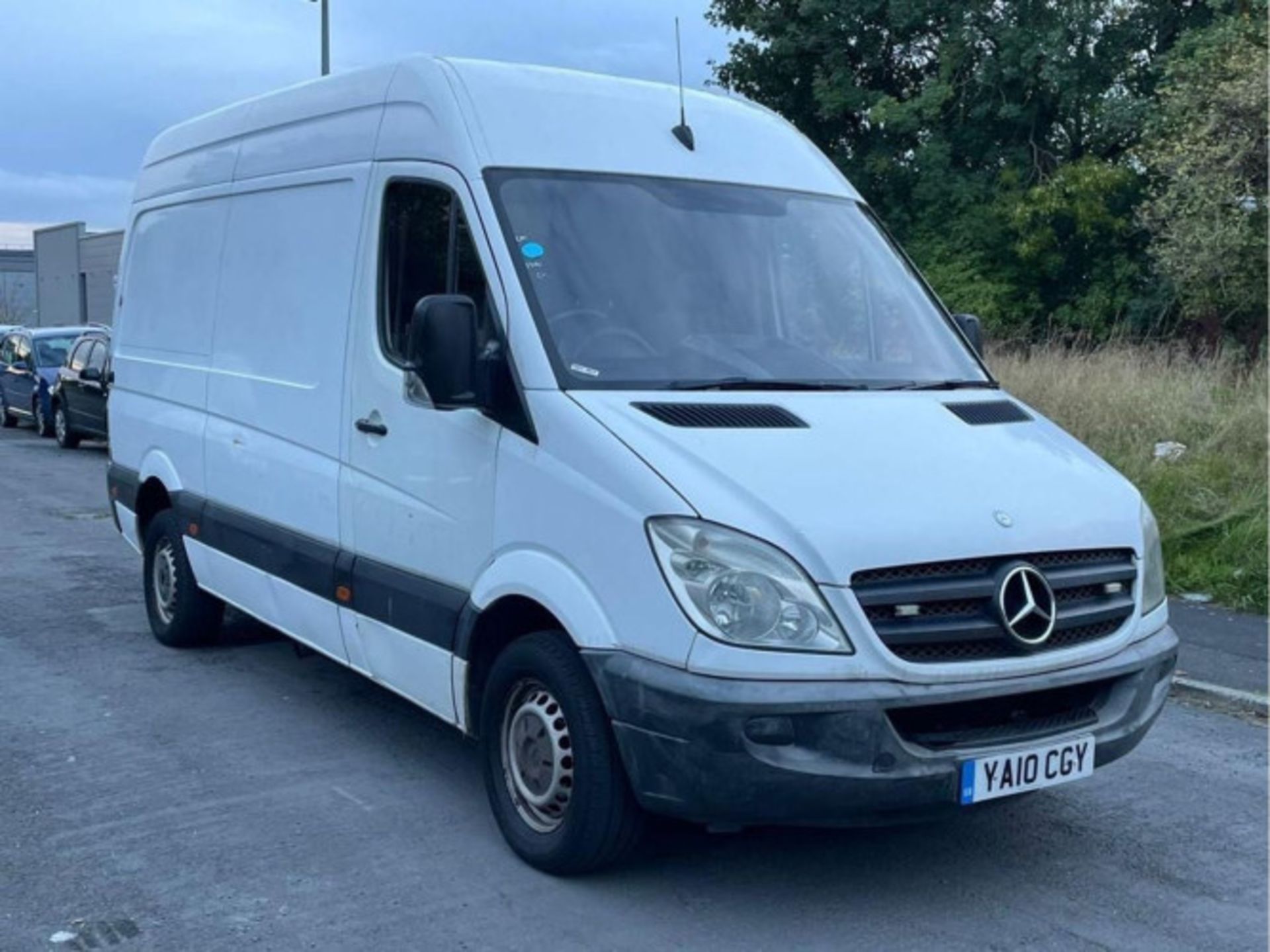 MERCEDES-BENZ SPRINTER 2.1 313 CDI RWD L2 4DR (2010) - Image 9 of 30