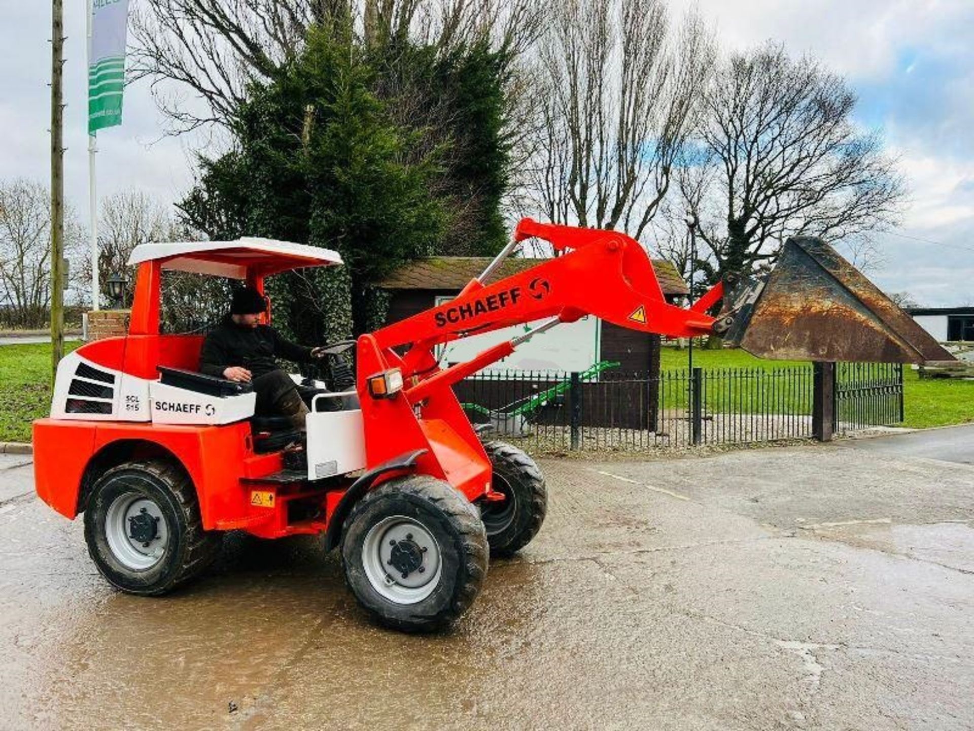 SCHAEFF SCL515 4WD LOADING SHOVEL C/W CANOPY AND ROLE FRAME - Image 5 of 15