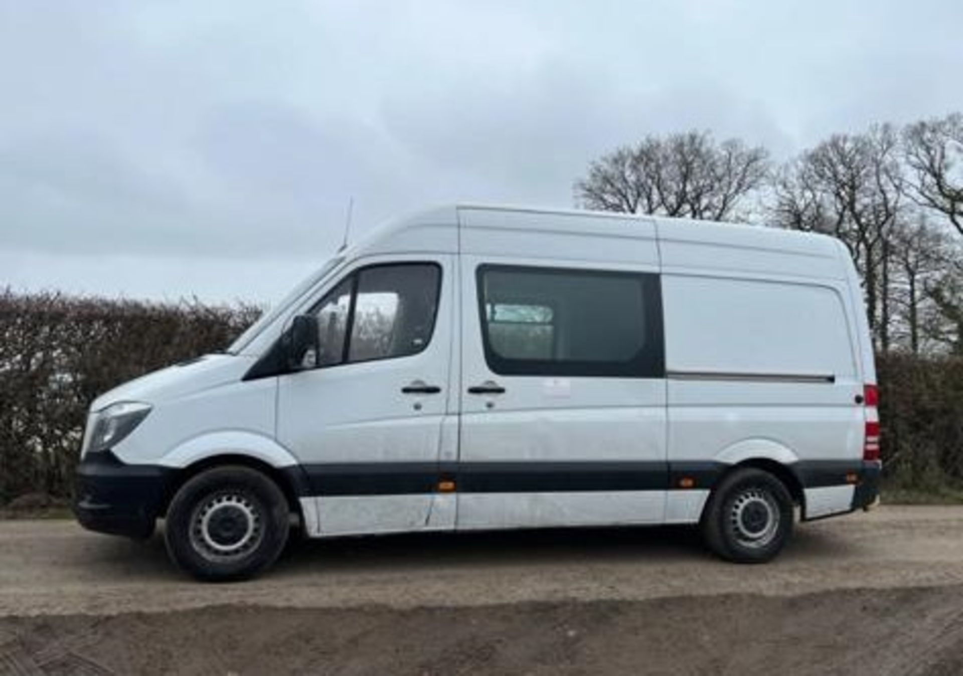 2015 MERCEDES SPRINTER WELFARE VAN - POTENTIAL CAMPER CONVERSION -177K FULL SERVICE HISTORY - 2 KEY. - Image 2 of 12