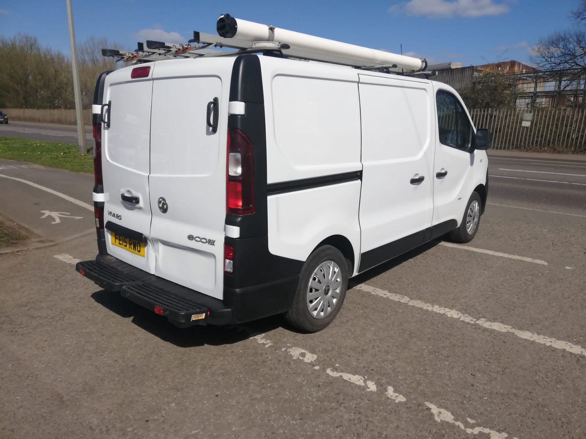 2015 15 VAUXHALL VIVARO PANEL VAN - EX BT - 89K MILES - TWIN SIDE DORRS- ROOF RACK - FE15 RWO - Image 7 of 10