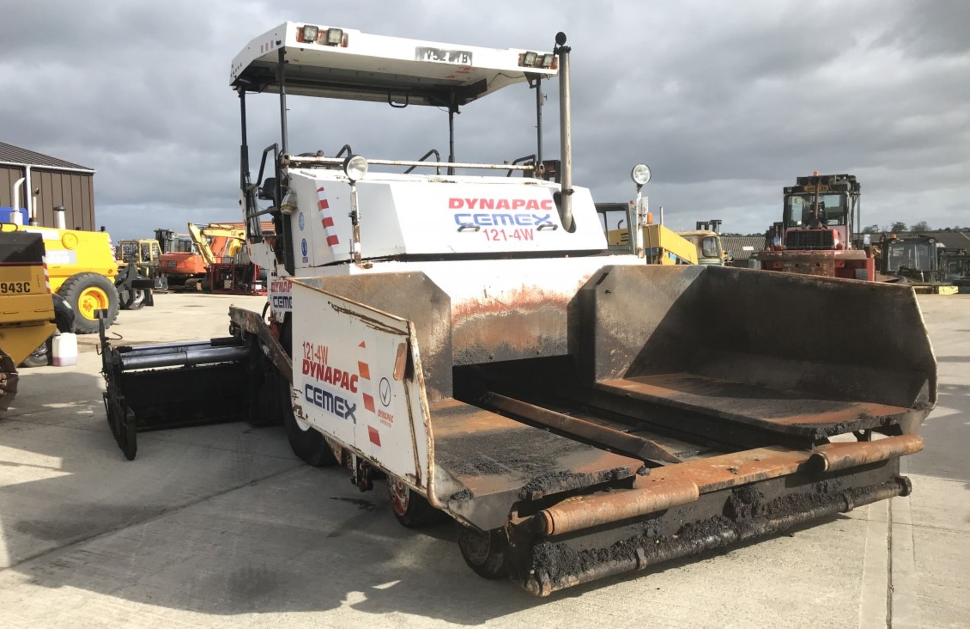 DYNAPAC CC121-4W ASPALT TARMAC PAVER - Image 13 of 15