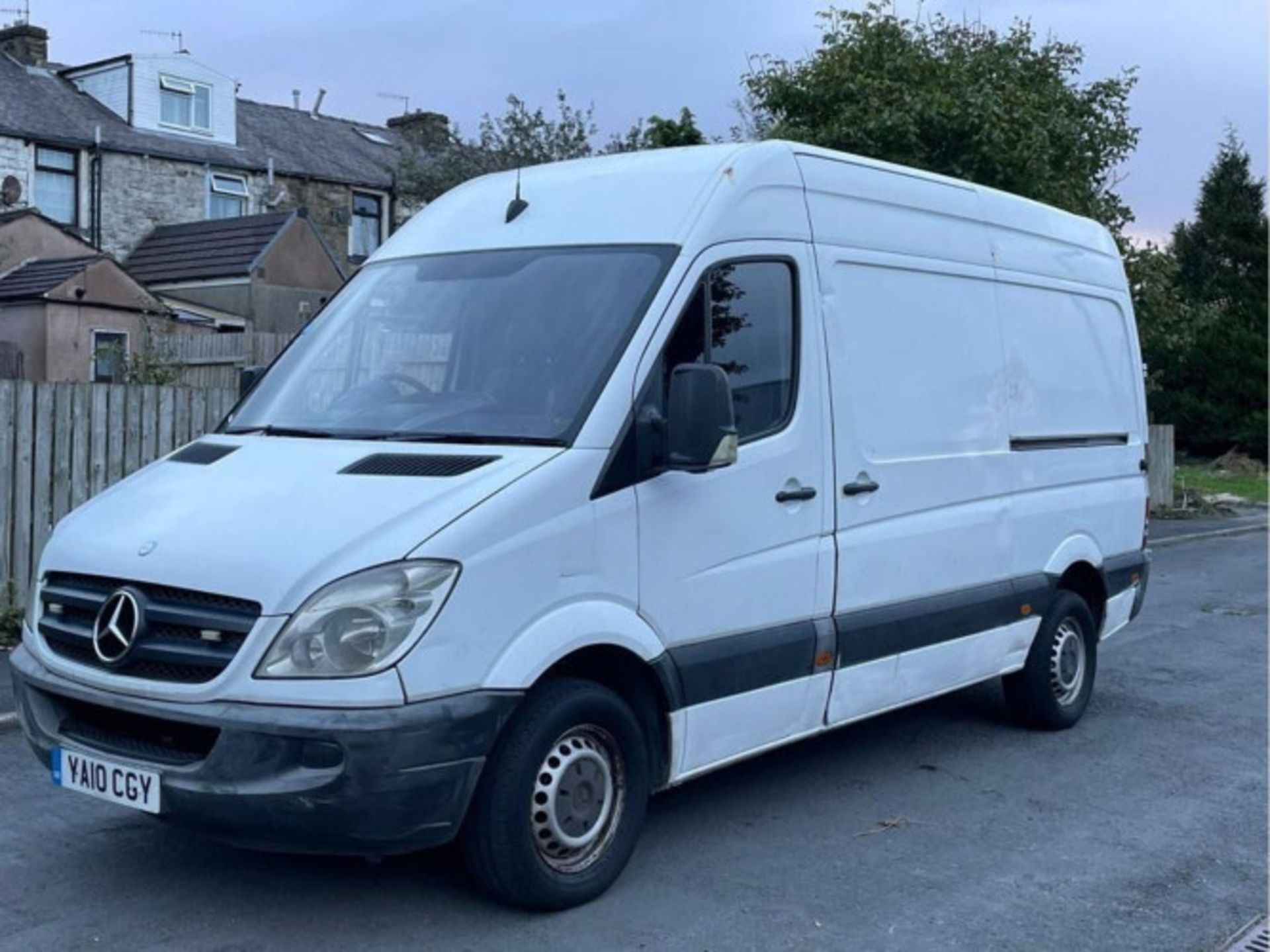 MERCEDES-BENZ SPRINTER 2.1 313 CDI RWD L2 4DR (2010) - Image 3 of 30